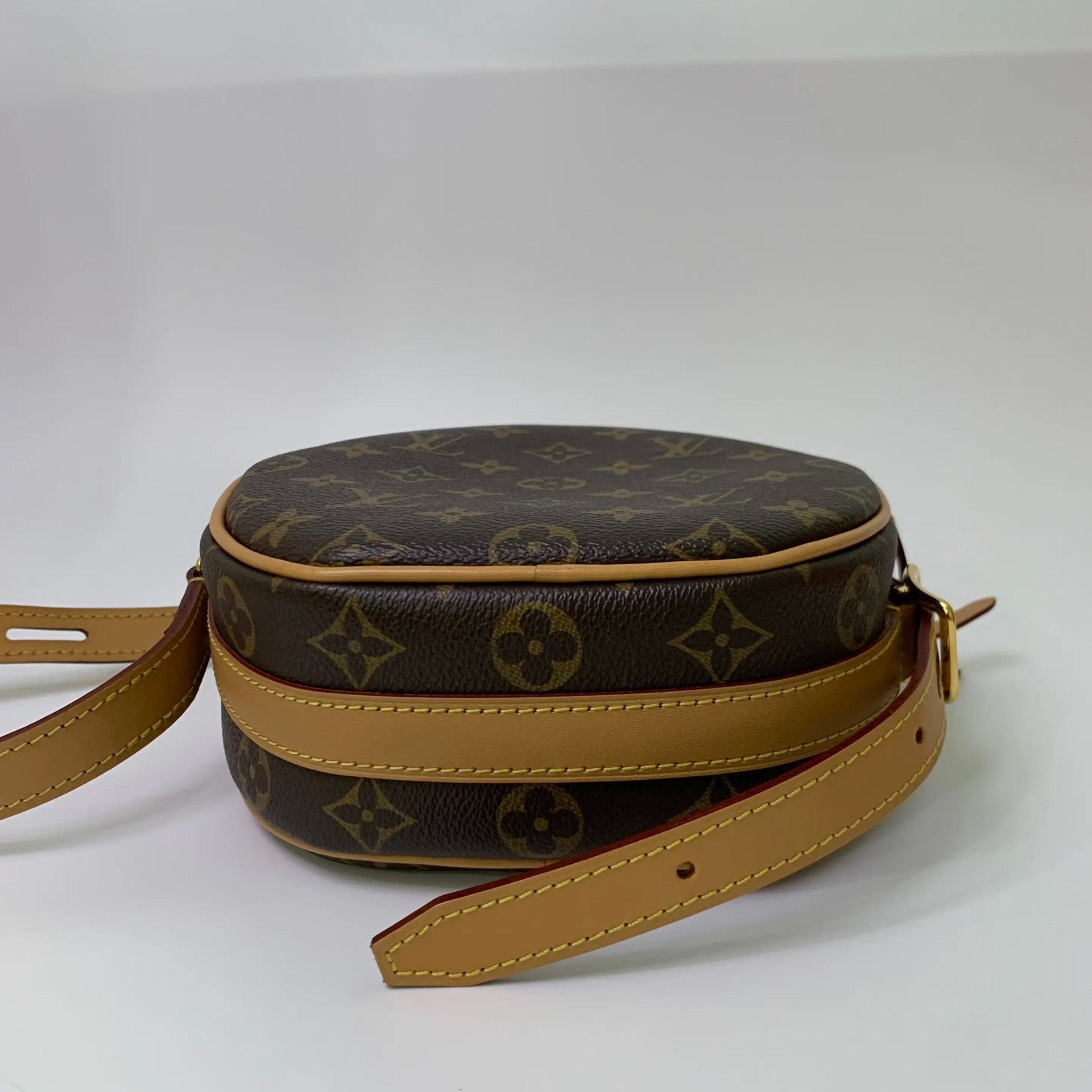 Louis Vuitton Pre-loved Bag Very good condition Size ONE SIZE - 7 Thumbnail