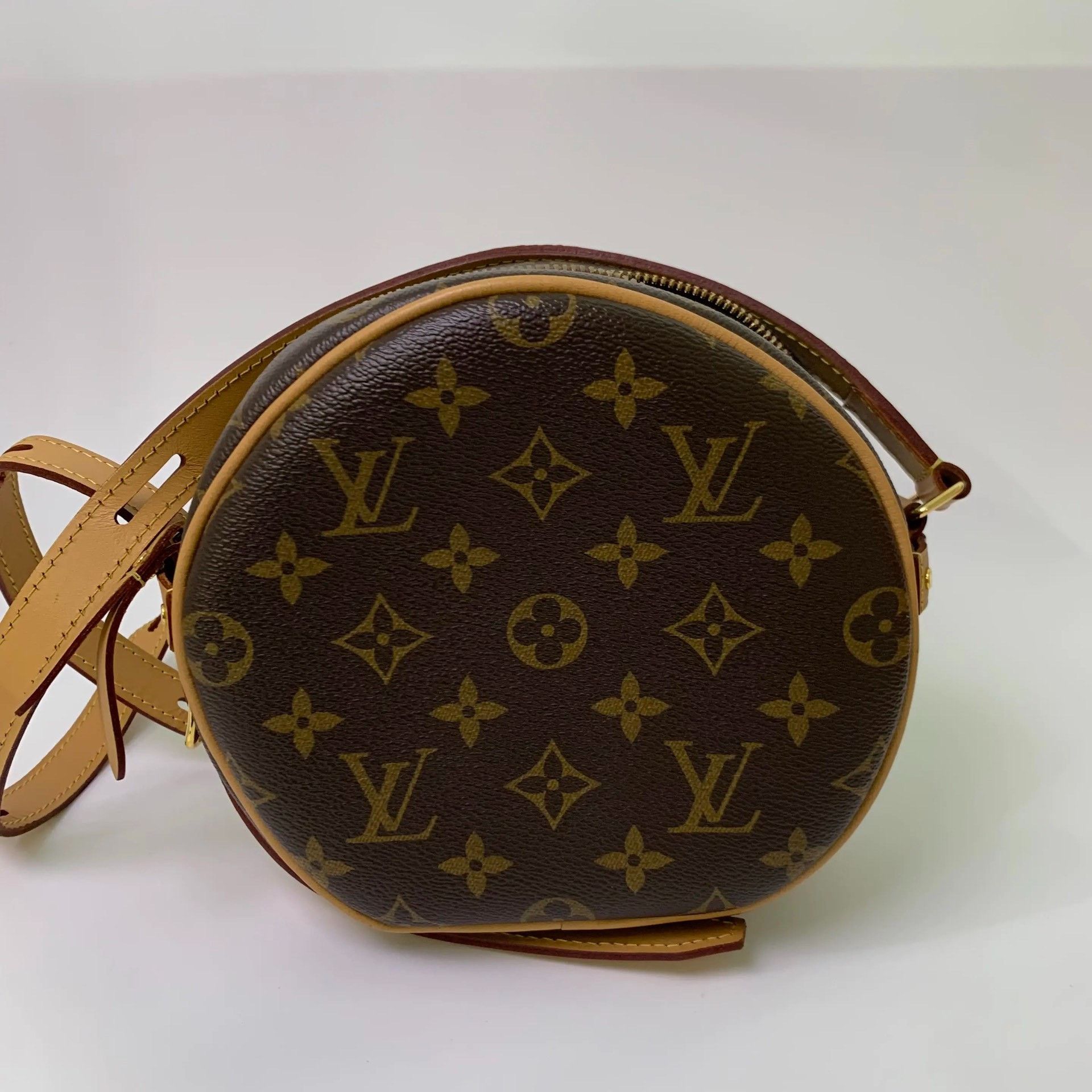 Louis Vuitton Pre-loved Bag Very good condition Size ONE SIZE - 6 Thumbnail