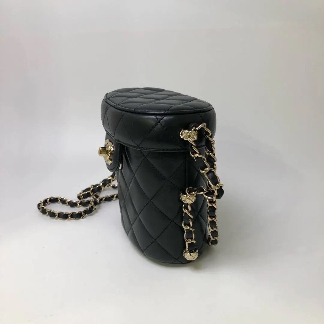 Chanel Pre-loved Bag Very good condition Size ONE SIZE - 2 Thumbnail