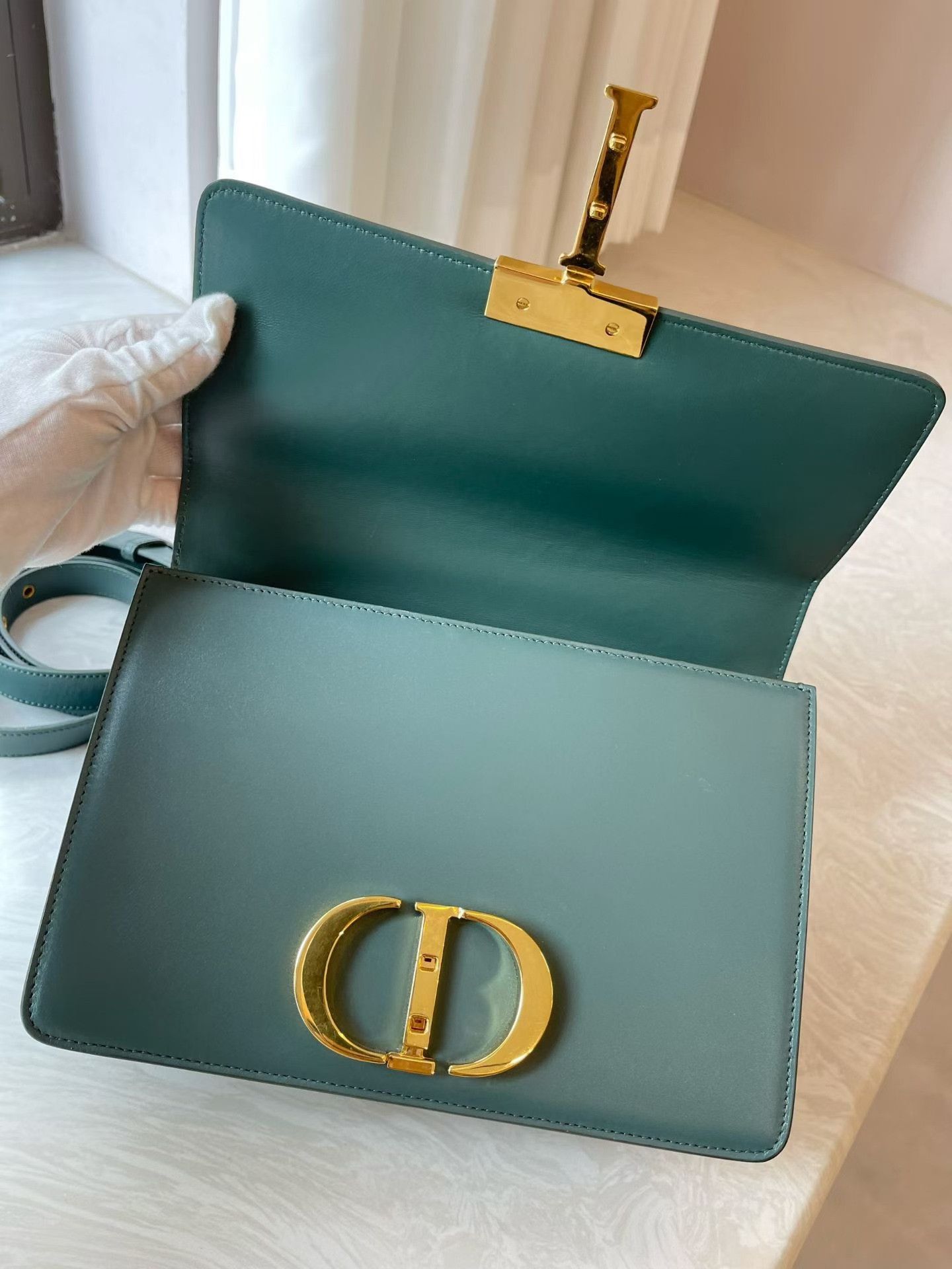 Dior Pre-loved Bag Very good condition Size ONE SIZE - 8 Thumbnail