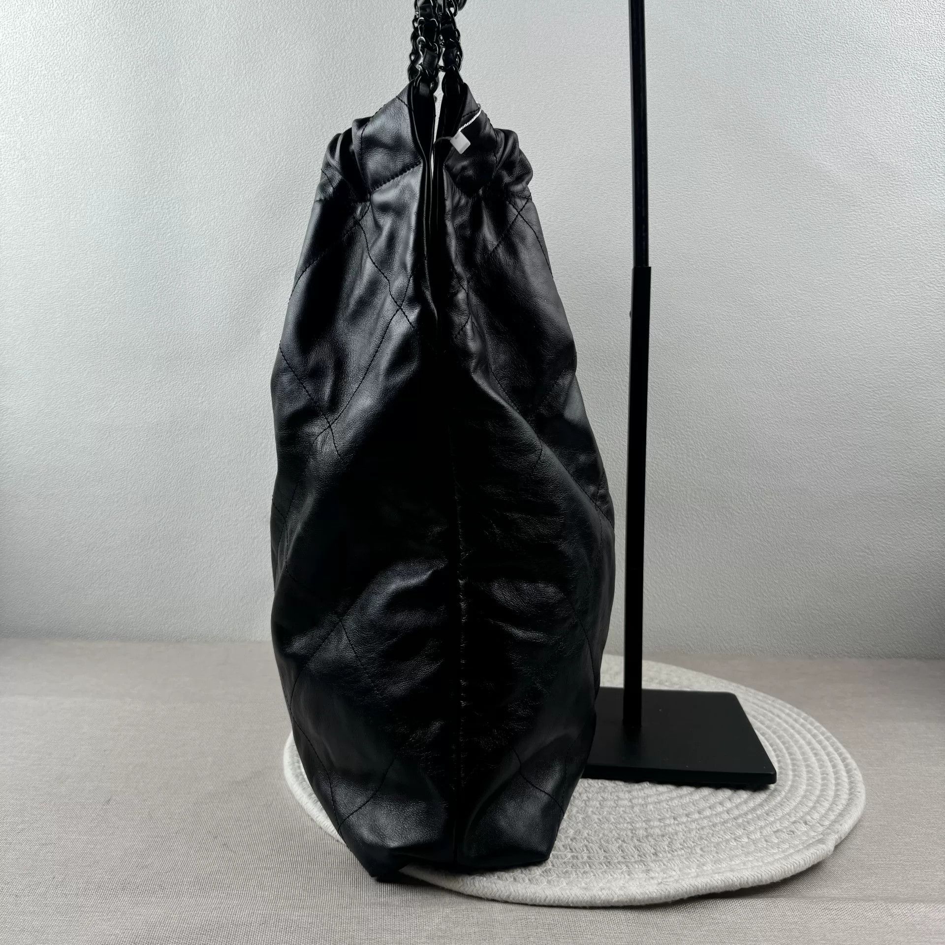 Chanel Pre-loved Bag Very good condition Size ONE SIZE - 4 Thumbnail