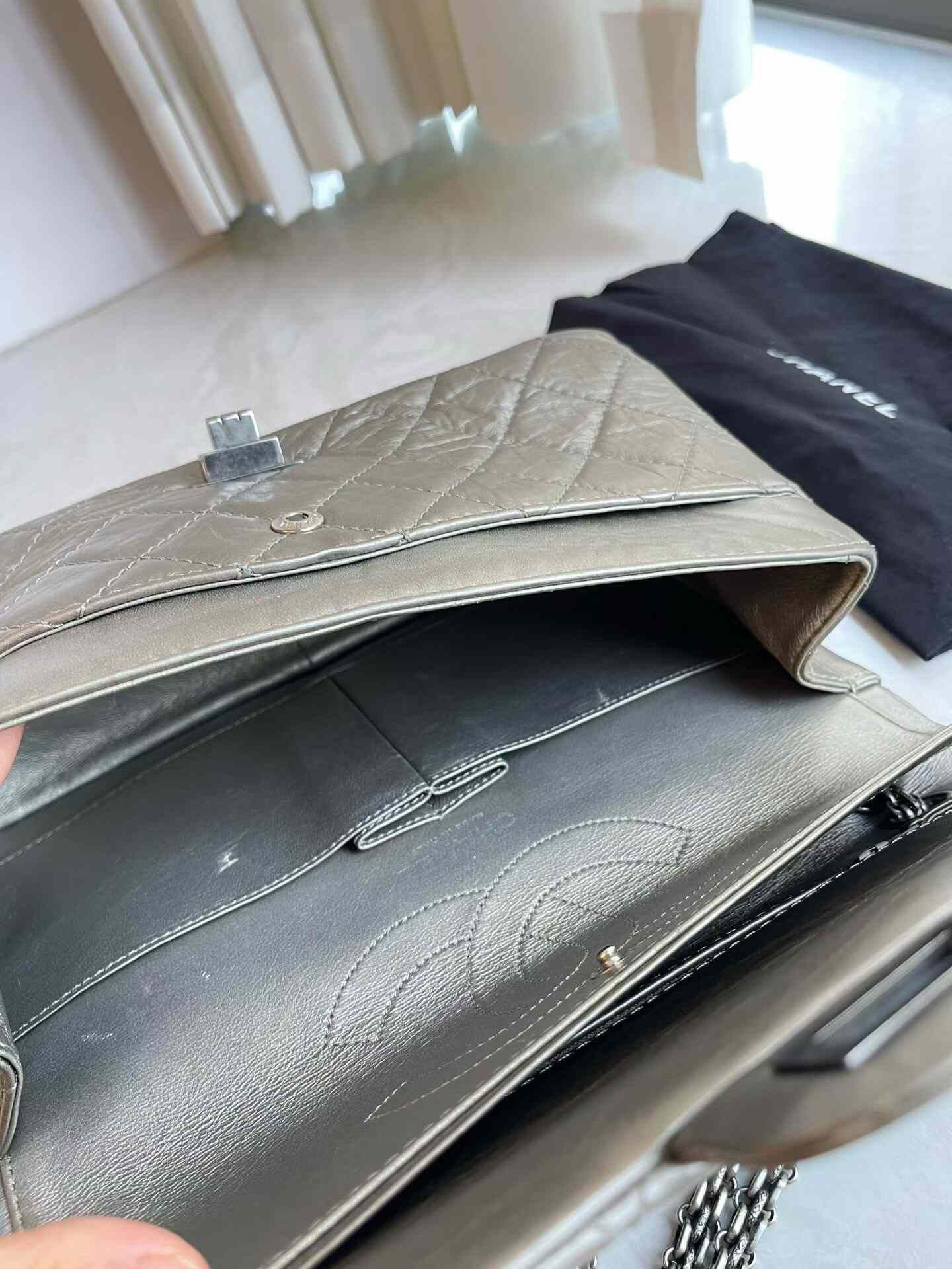 Chanel Pre-loved Bag Very good condition Size ONE SIZE - 9 Thumbnail