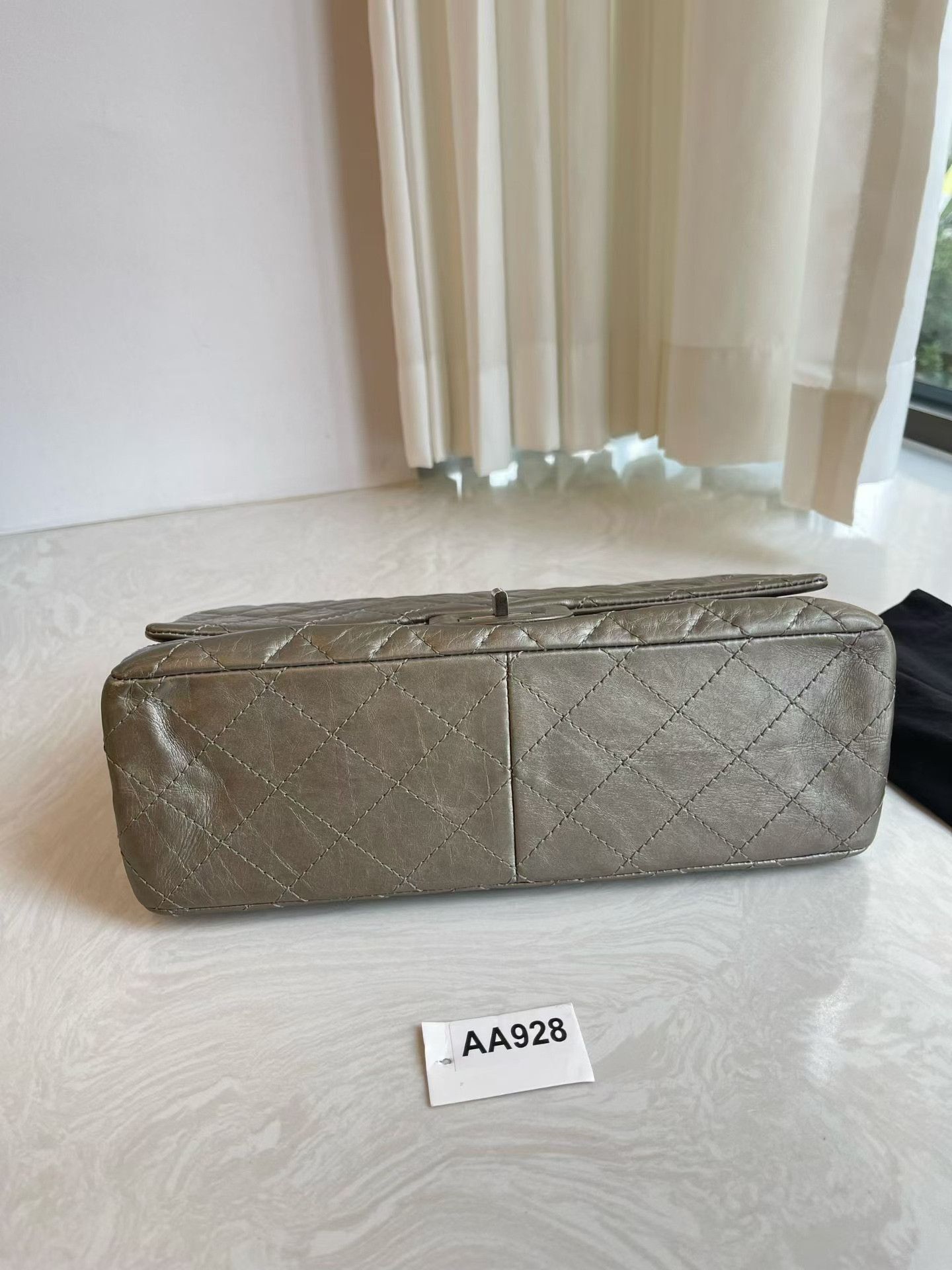 Chanel Pre-loved Bag Very good condition Size ONE SIZE - 3 Thumbnail