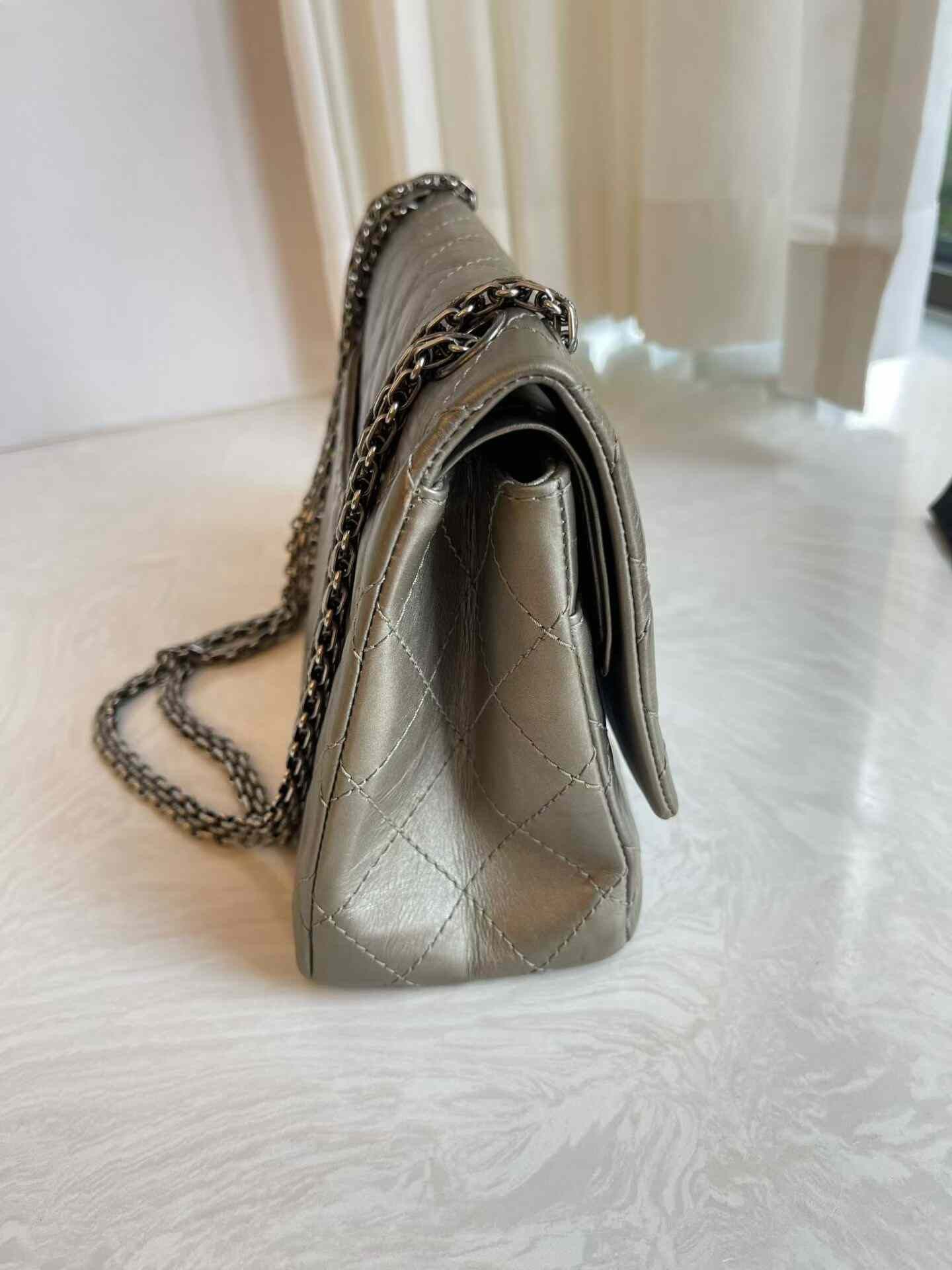Chanel Pre-loved Bag Very good condition Size ONE SIZE - 5 Thumbnail