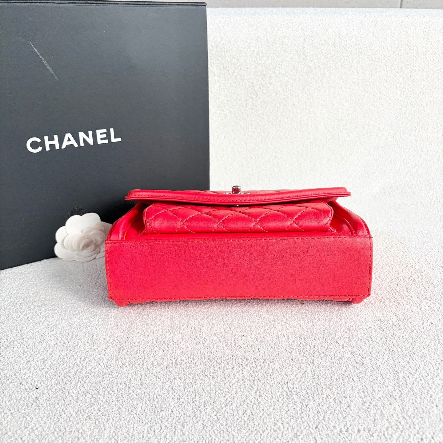 Chanel Pre-loved Bag Very good condition Size ONE SIZE - 5 Thumbnail