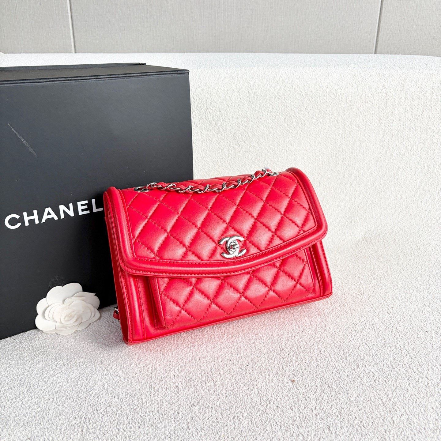 Chanel Pre-loved Bag Very good condition Size ONE SIZE - 6 Thumbnail