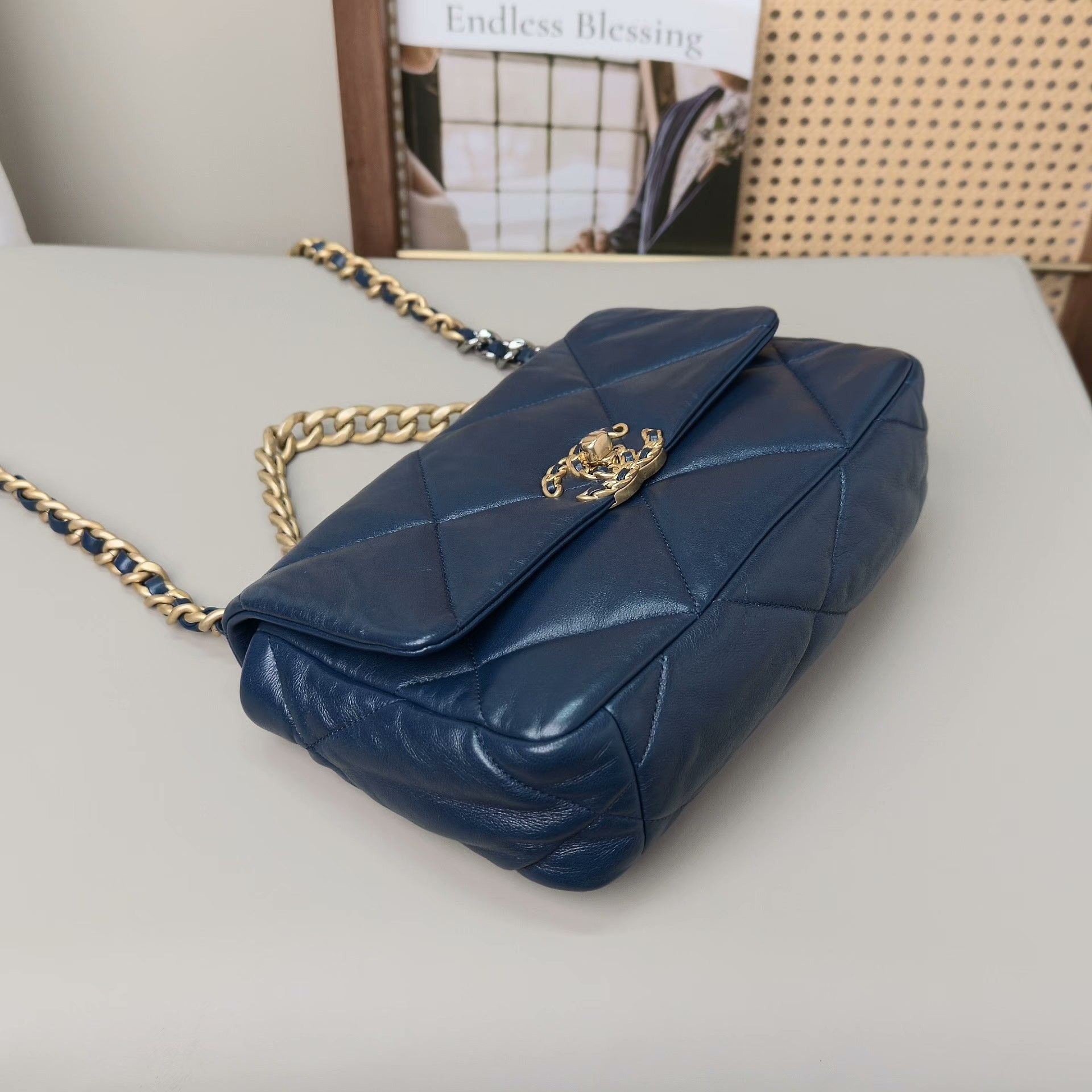 Chanel Pre-loved Bag Very good condition Size ONE SIZE - 3 Thumbnail