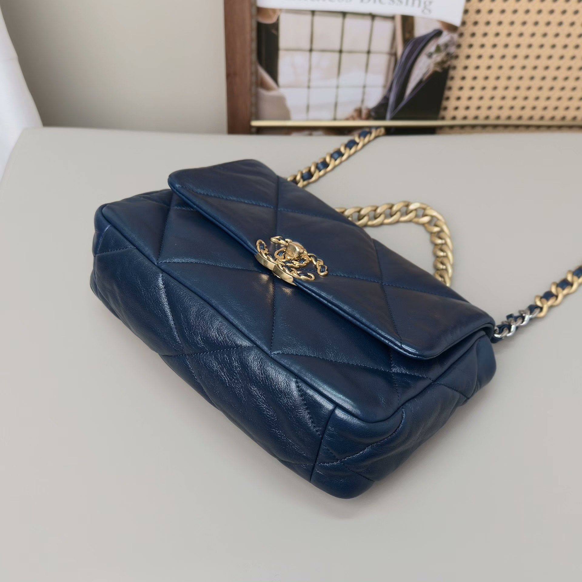 Chanel Pre-loved Bag Very good condition Size ONE SIZE - 4 Thumbnail