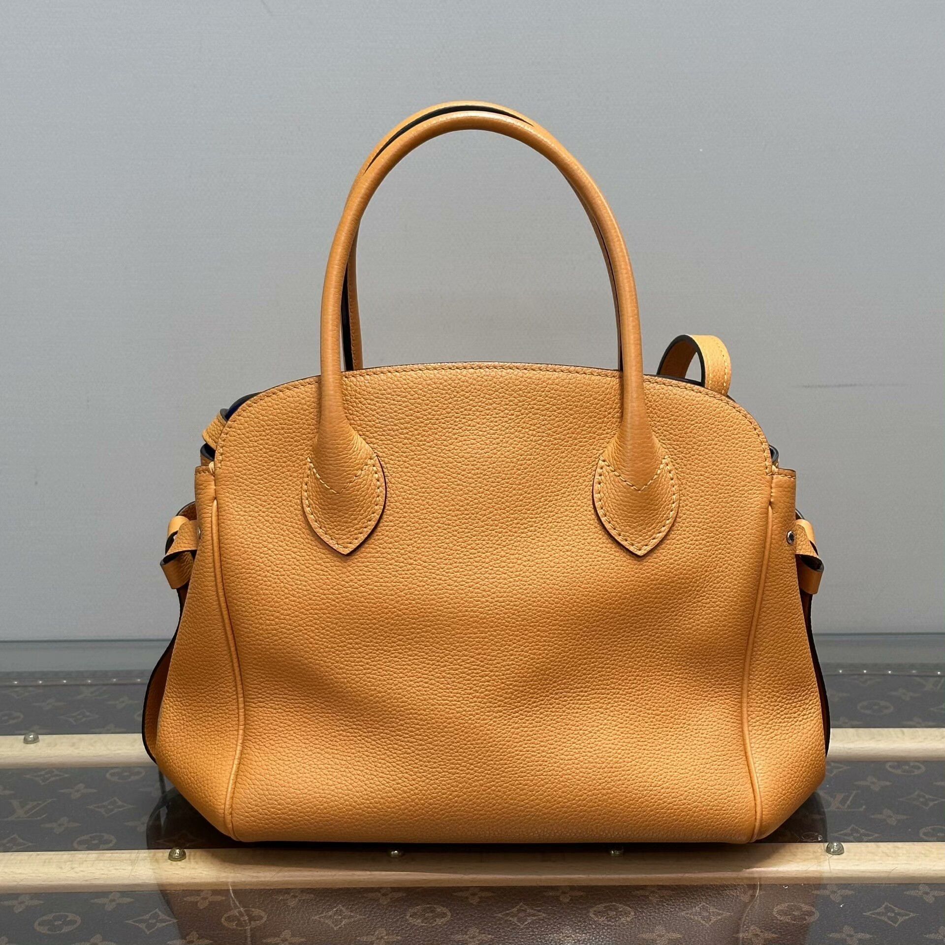 Louis Vuitton Pre-loved Bag Very good condition Size ONE SIZE - 3 Thumbnail