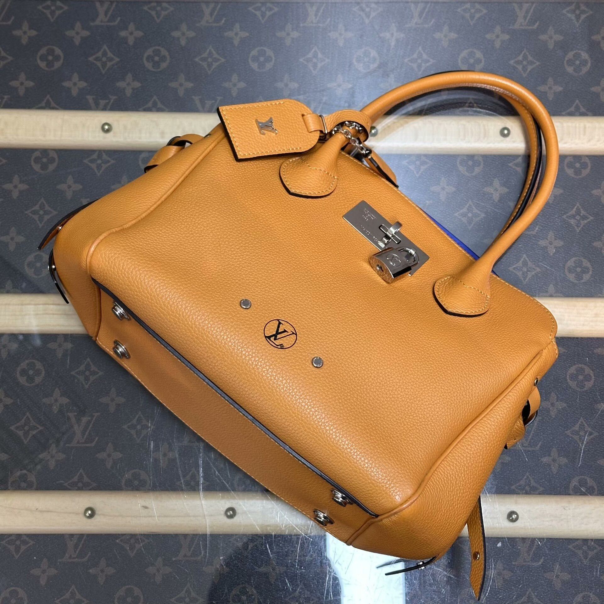 Louis Vuitton Pre-loved Bag Very good condition Size ONE SIZE - 6 Thumbnail