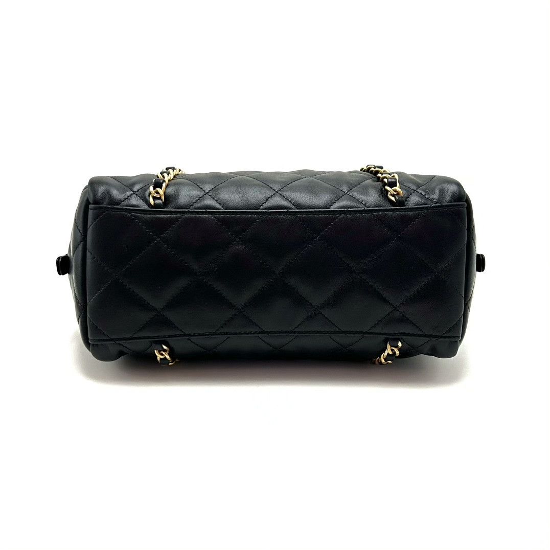 Chanel Pre-loved Bag Very good condition Size ONE SIZE - 5 Thumbnail