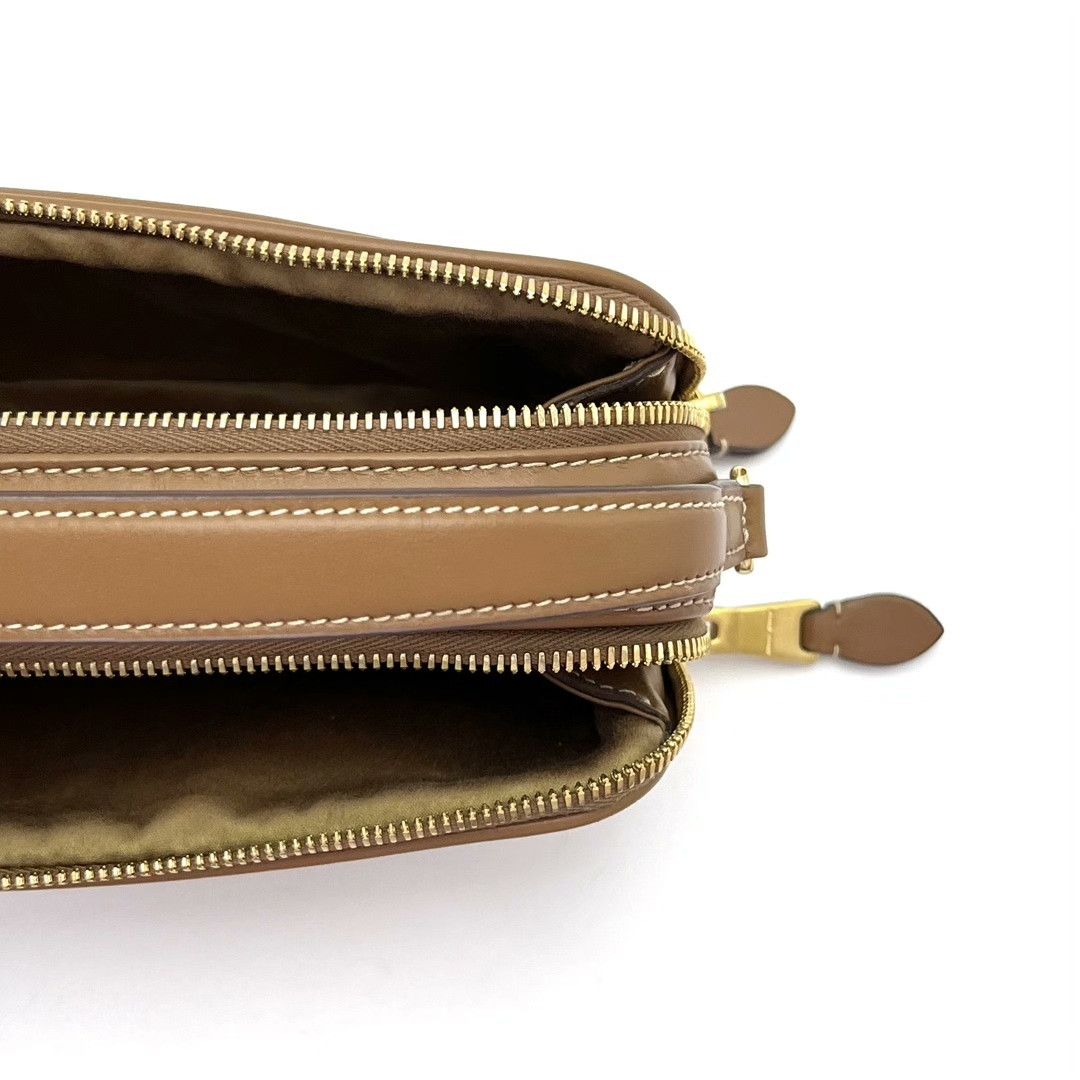 Miu Miu Pre-loved Bag Very good condition Size ONE SIZE - 6 Thumbnail