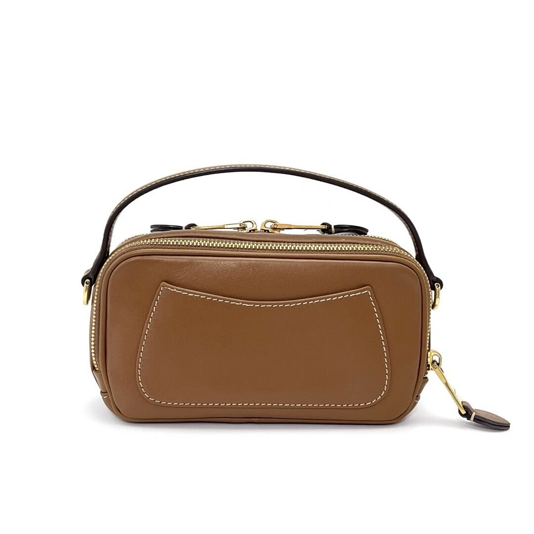 Miu Miu Pre-loved Bag Very good condition Size ONE SIZE - 2 Thumbnail