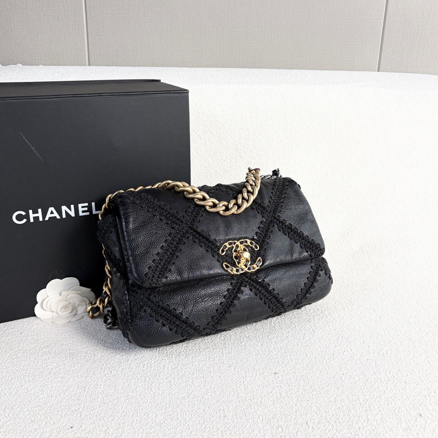 Chanel Pre-loved Bag Very good condition Size ONE SIZE - 6 Thumbnail