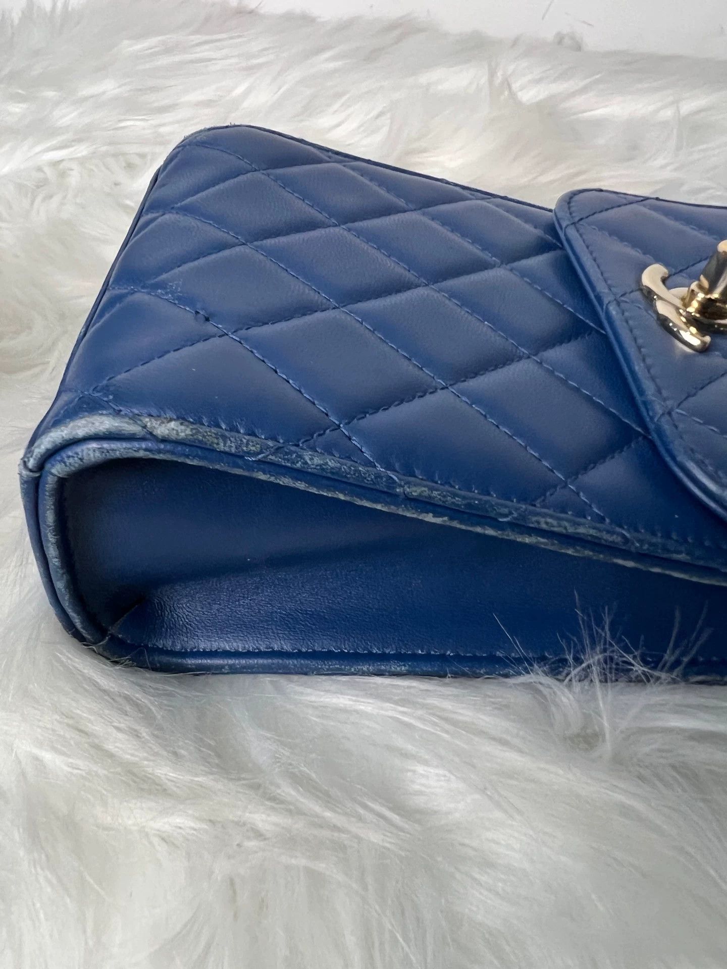 Chanel Pre-loved Bag Very good condition Size ONE SIZE - 8 Thumbnail