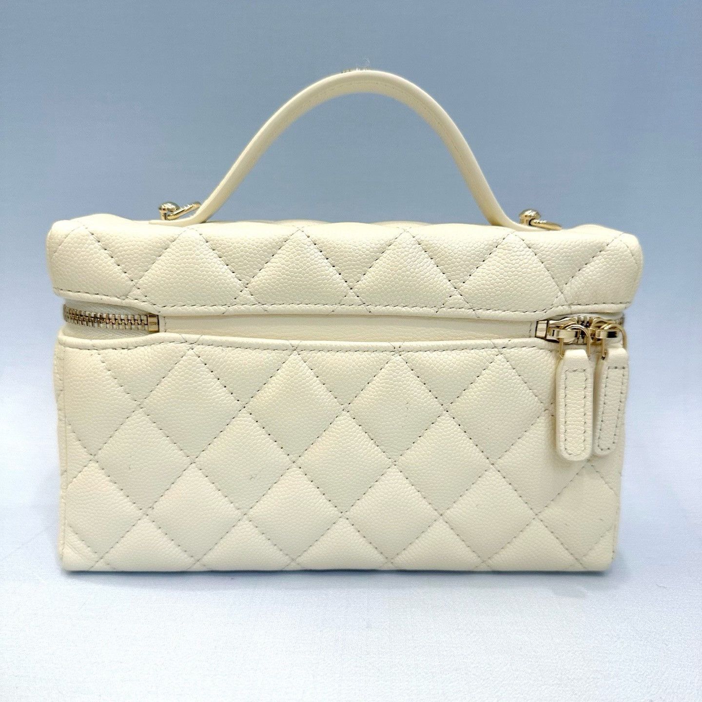 Chanel Pre-loved Bag Very good condition Size ONE SIZE - 4 Thumbnail