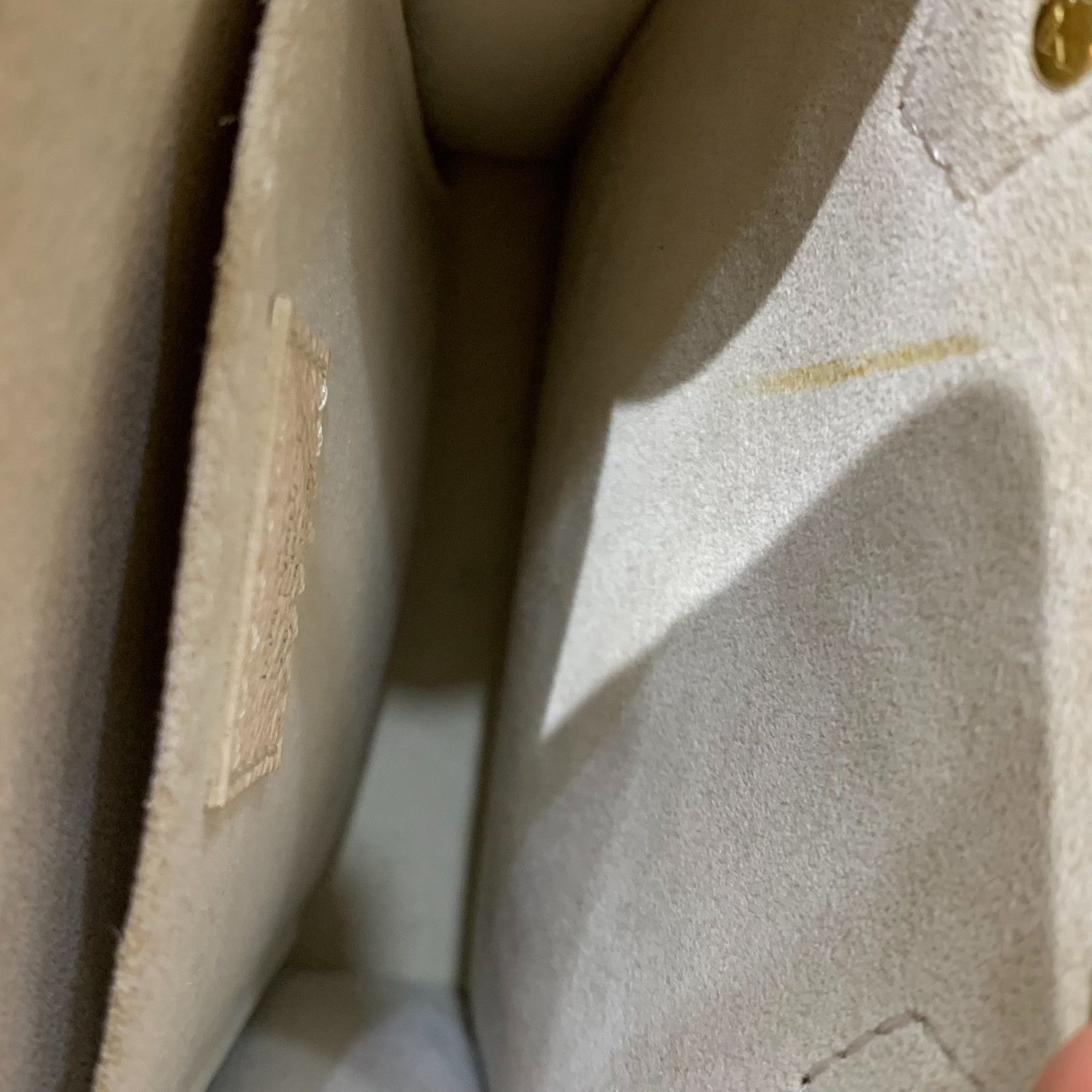 Louis Vuitton Pre-loved Bag Very good condition Size ONE SIZE - 7 Thumbnail