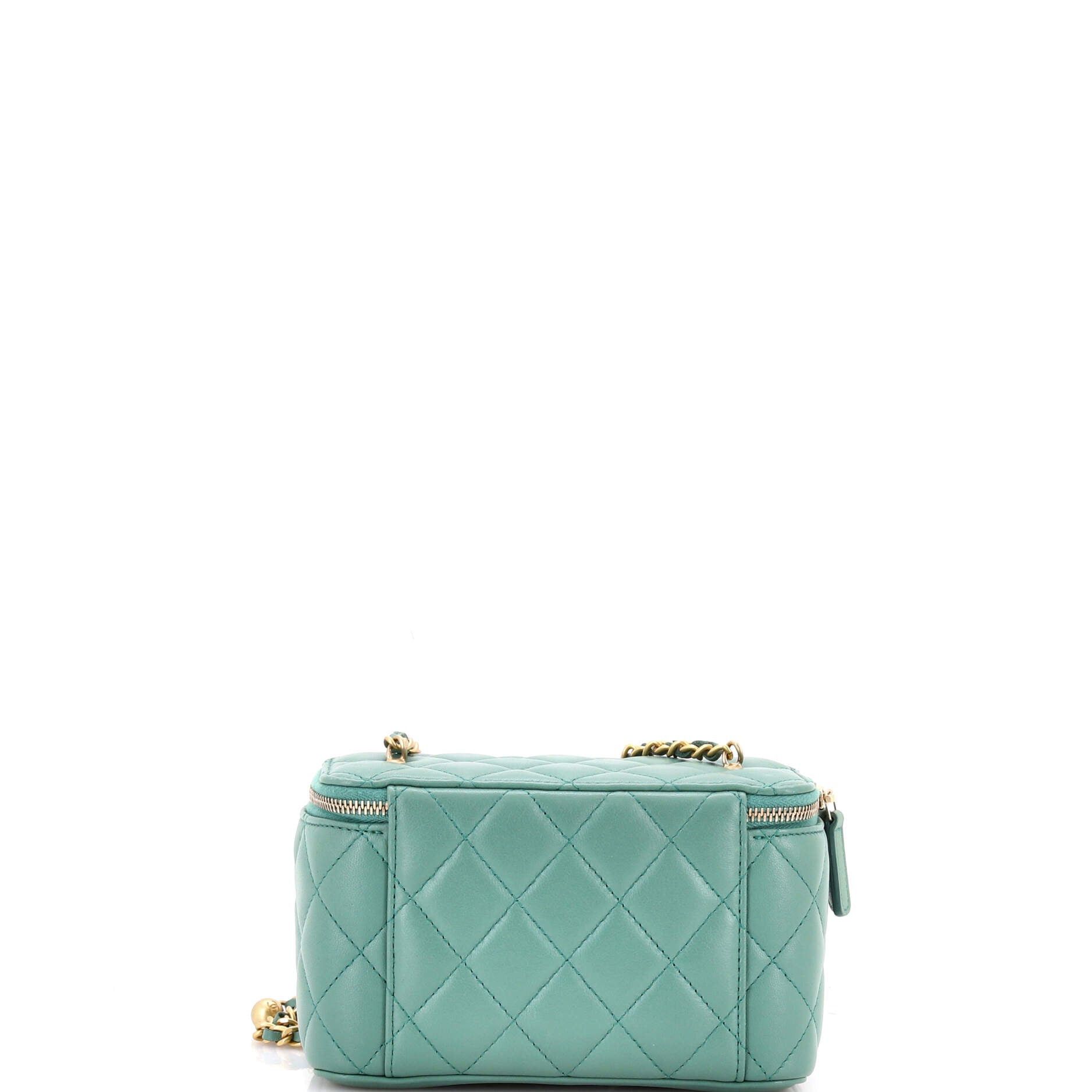 Chanel Pearl Crush Vanity Case with Chain Size ONE SIZE - 3 Thumbnail