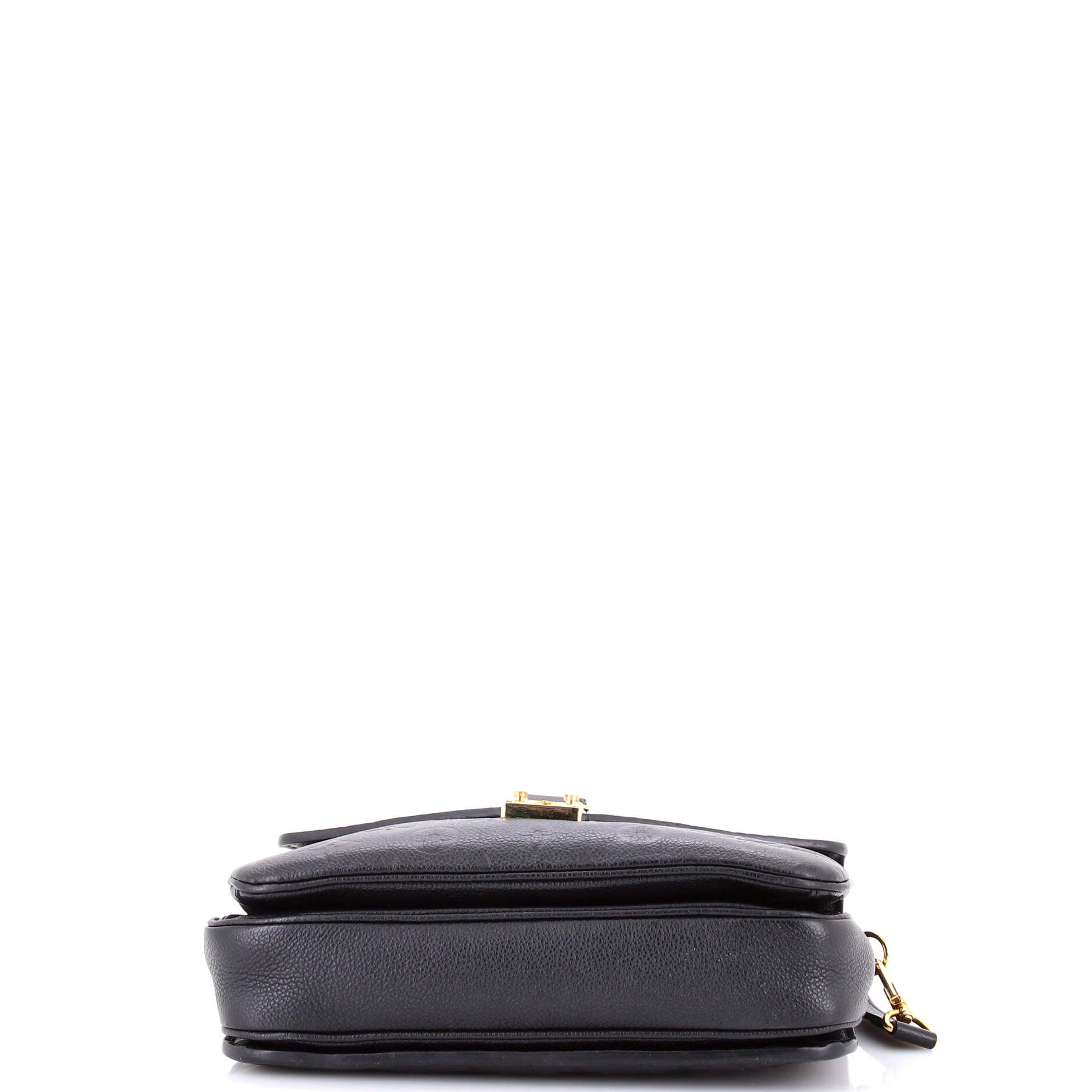 Louis Vuitton Pochette Metis Size ONE SIZE - 4 Thumbnail