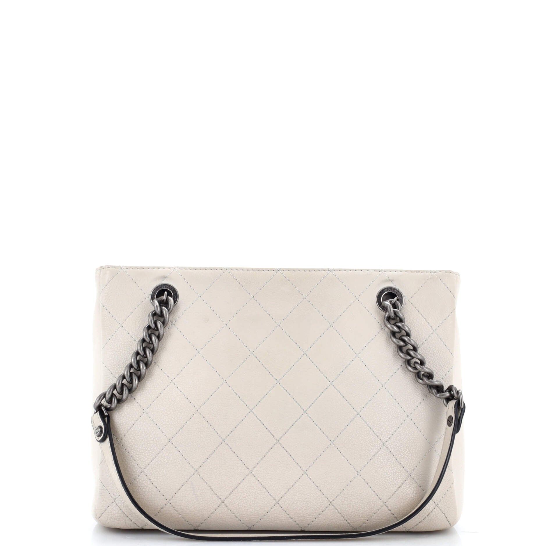 Chanel Archi Chic Shopping Tote Size ONE SIZE - 3 Thumbnail