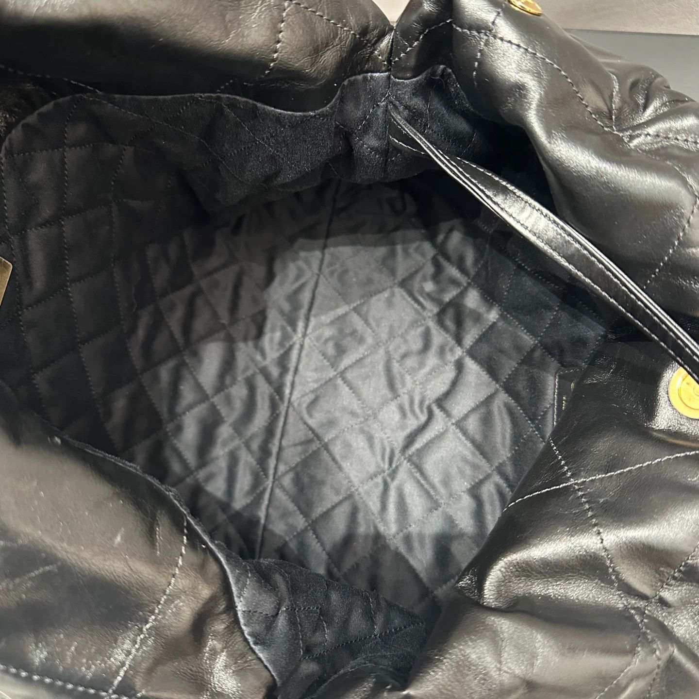 Chanel Pre-loved Bag Very good condition Size ONE SIZE - 2 Thumbnail