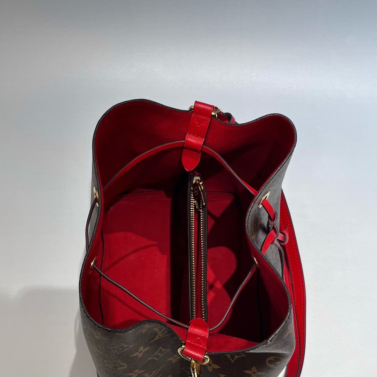Louis Vuitton Pre-loved Bag Very good condition Size ONE SIZE - 7 Thumbnail