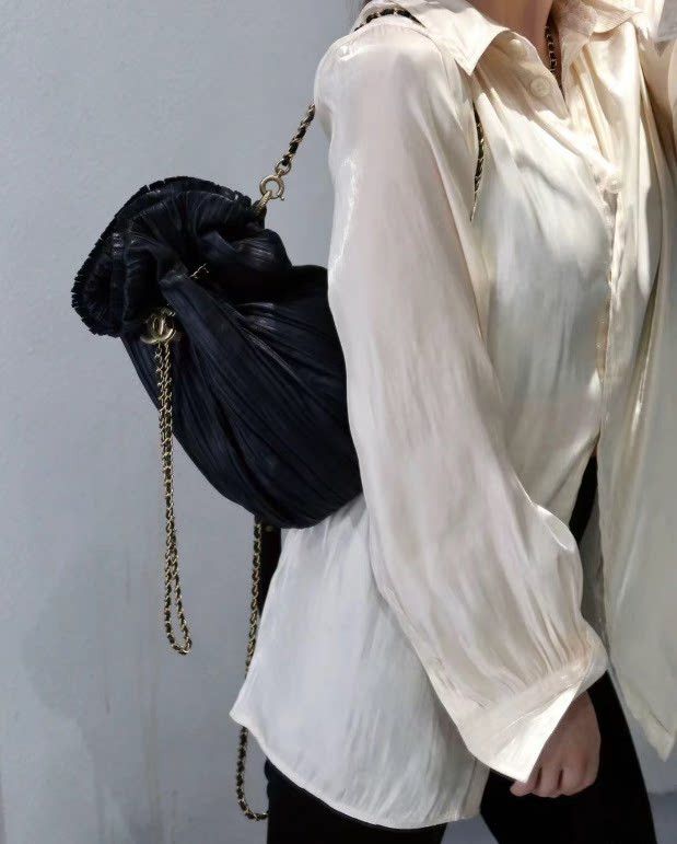 Chanel Pre-loved Bag Very good condition Size ONE SIZE - 9 Thumbnail