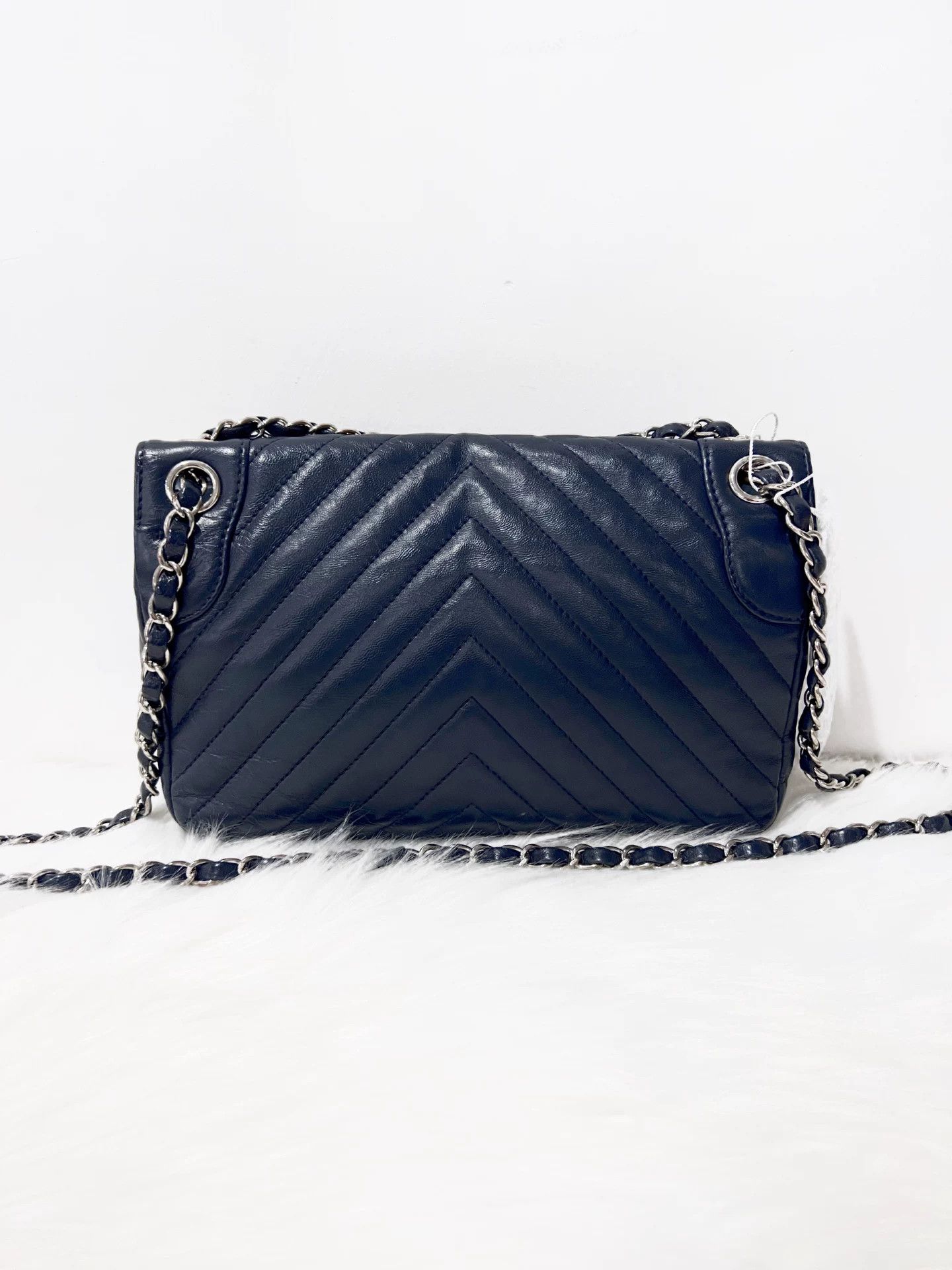 Chanel Pre-loved Bag Very good condition Size ONE SIZE - 2 Thumbnail