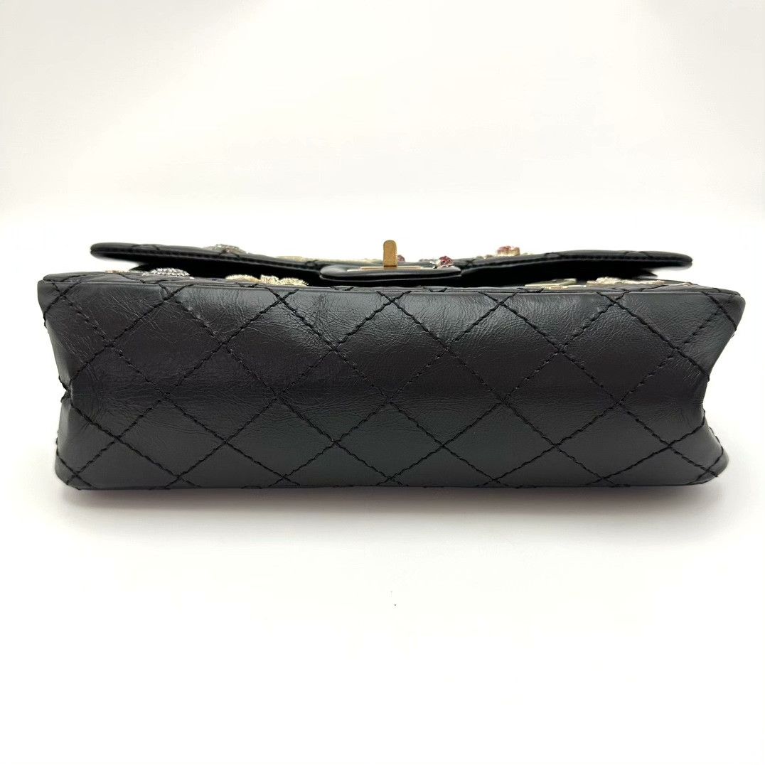 Chanel Pre-loved Bag Very good condition Size ONE SIZE - 5 Thumbnail