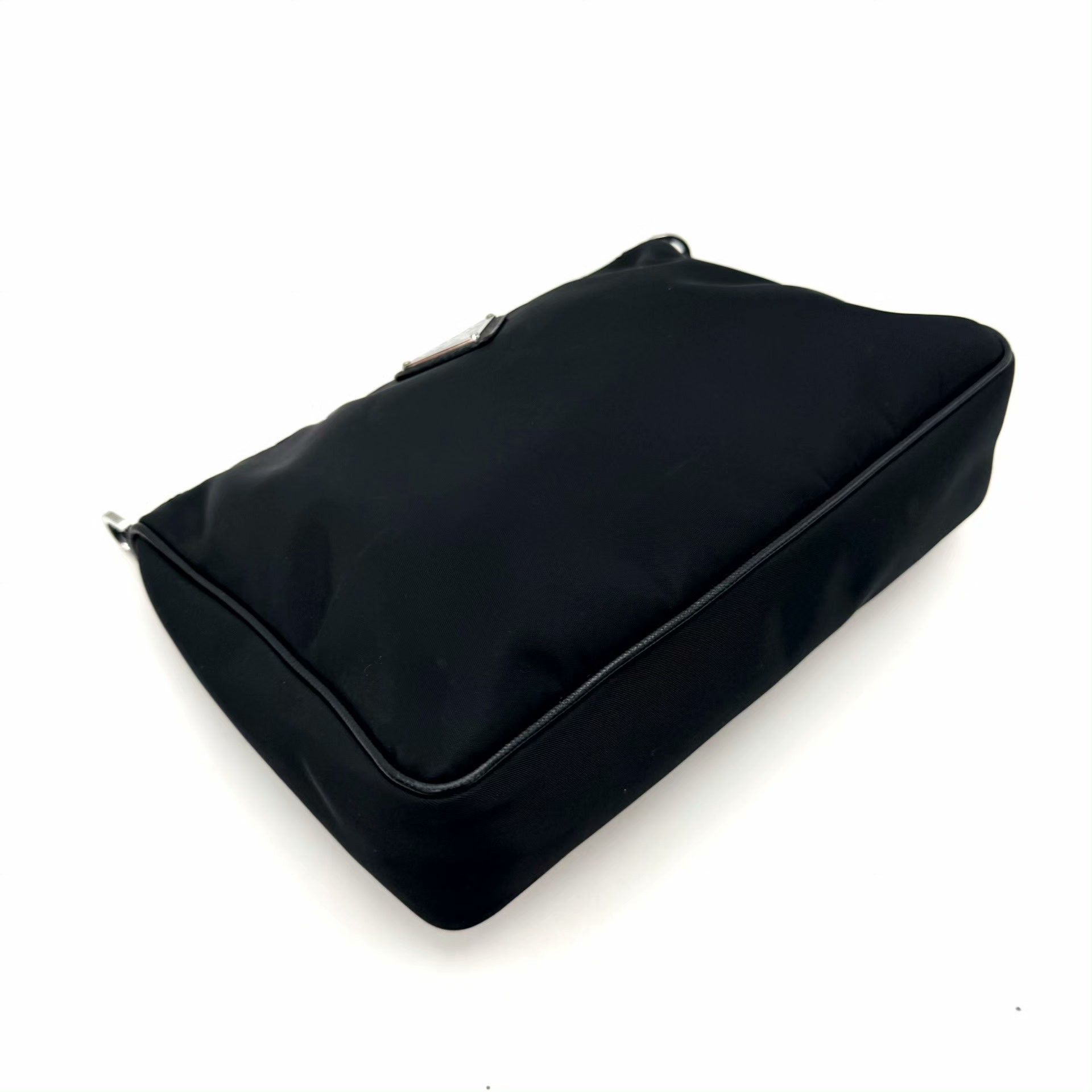 Prada Pre-loved Bag Very good condition Size ONE SIZE - 4 Thumbnail