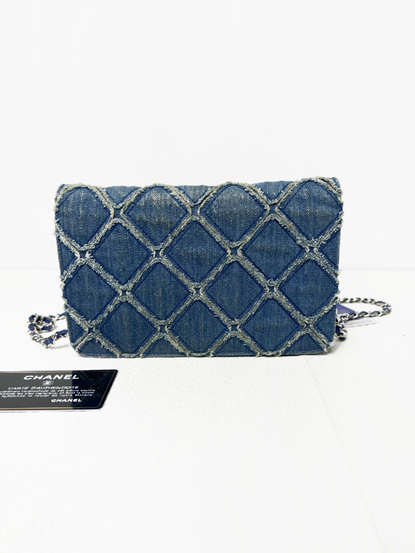 Chanel Pre-loved Bag Very good condition Size ONE SIZE - 2 Thumbnail