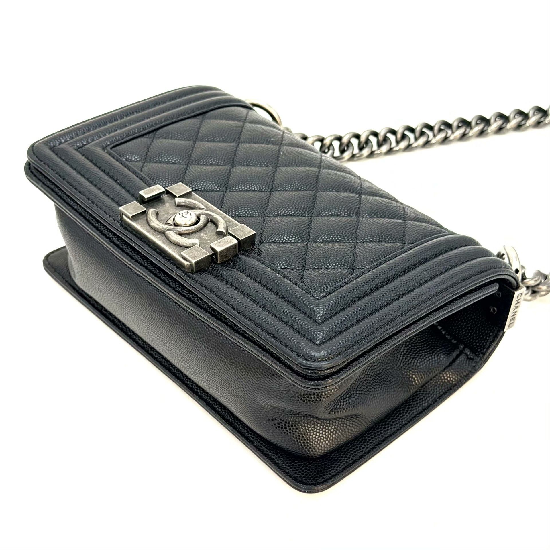 Chanel Pre-loved Bag Very good condition Size ONE SIZE - 6 Thumbnail