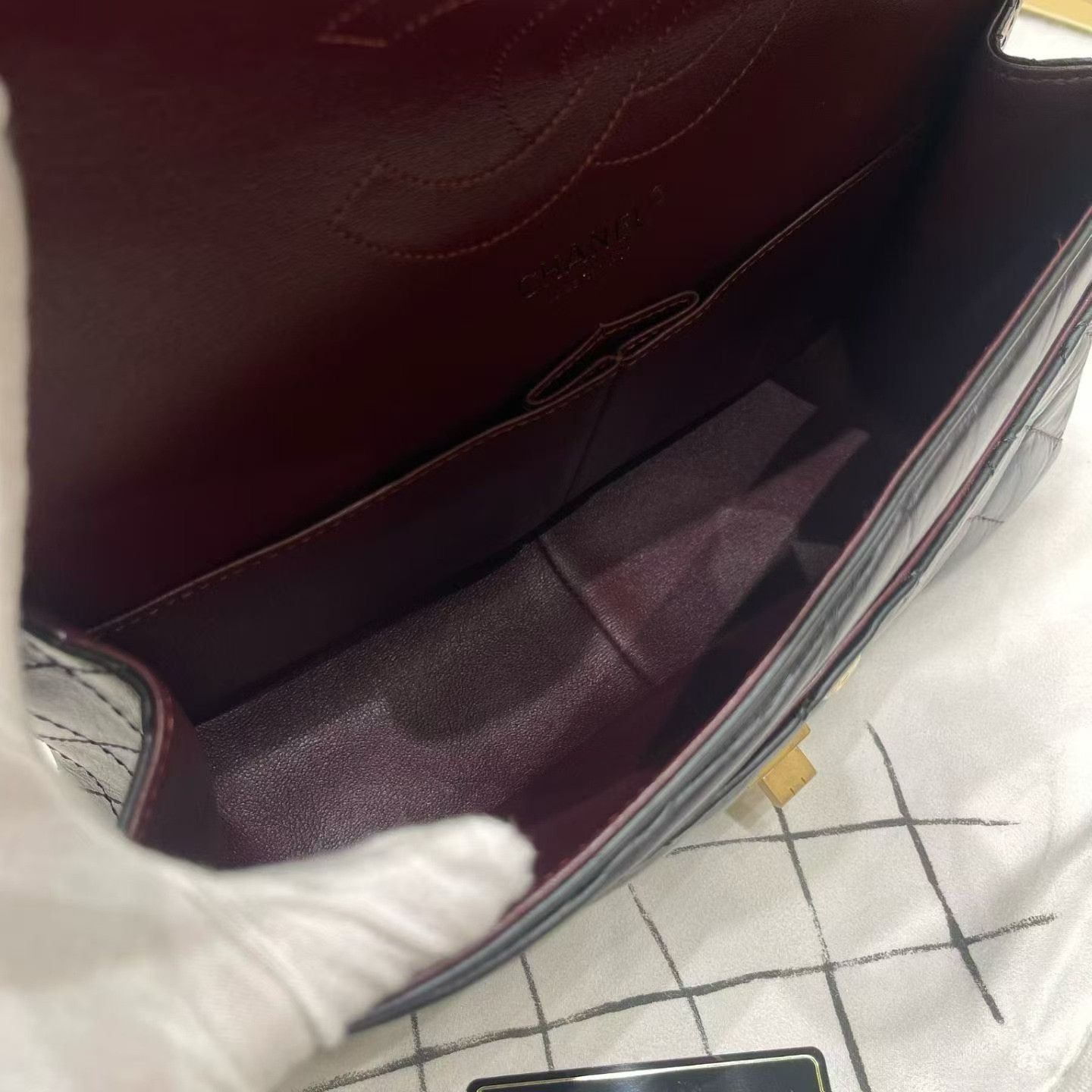 Chanel Pre-loved Bag Very good condition Size ONE SIZE - 8 Thumbnail