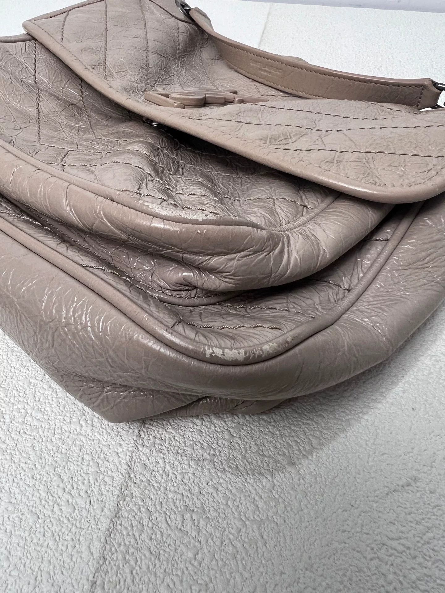 Saint Laurent Paris Pre-loved Bag Very good condition Size ONE SIZE - 3 Thumbnail