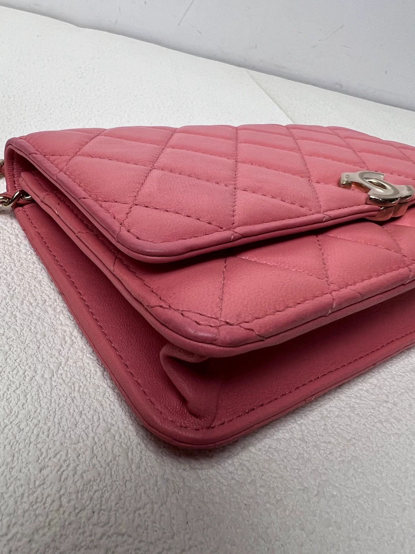 Chanel Pre-loved Bag Very good condition Size ONE SIZE - 4 Thumbnail