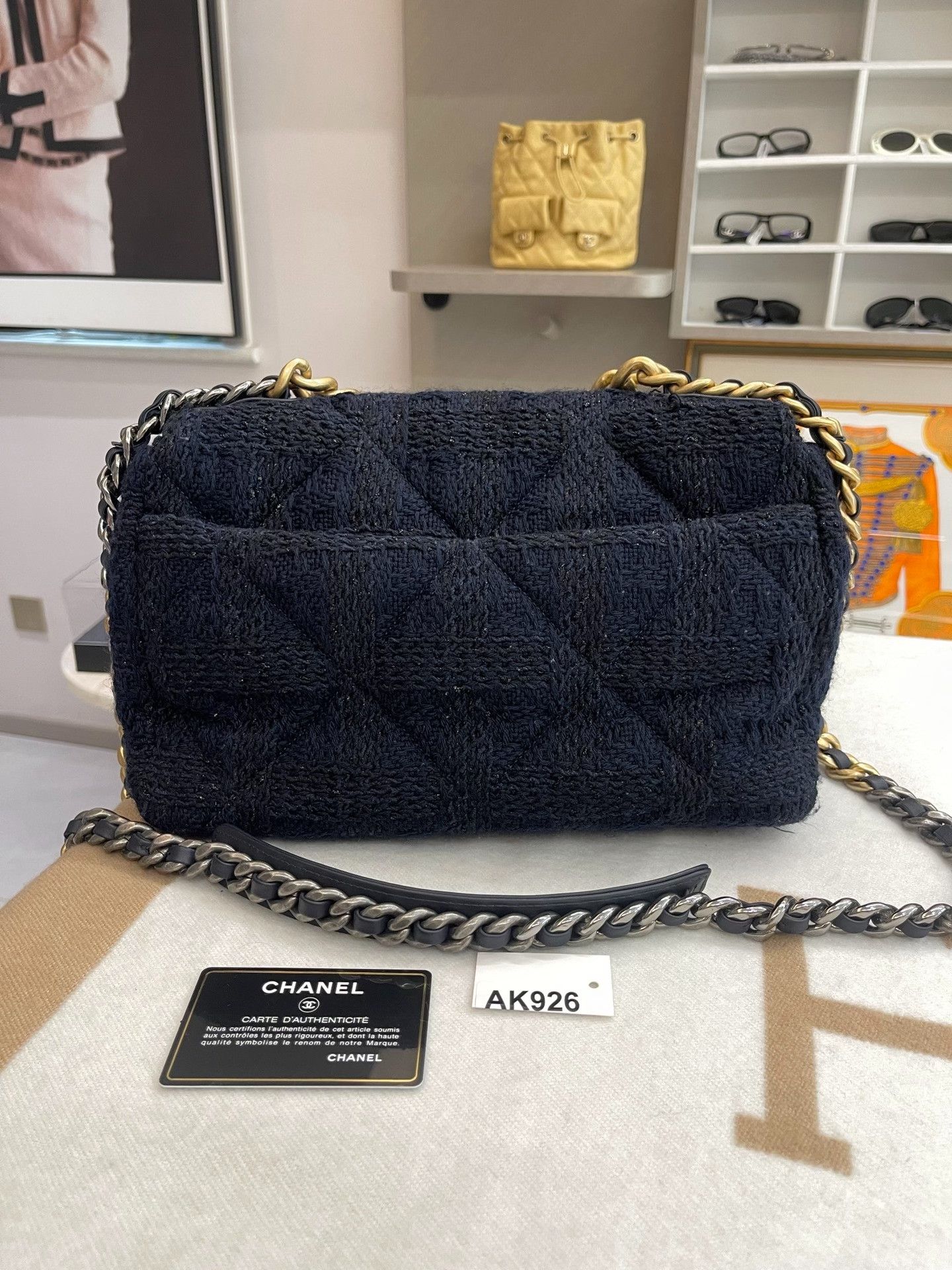 Chanel Pre-loved Bag Very good condition Size ONE SIZE - 3 Thumbnail
