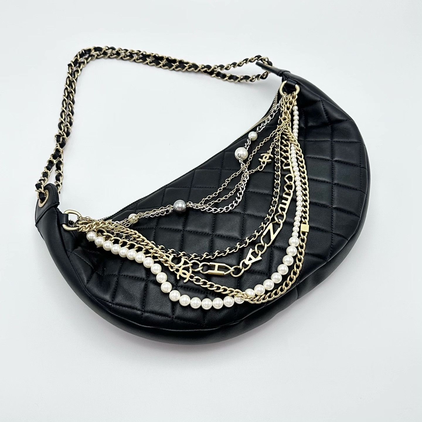 Chanel Pre-loved Bag Very good condition Size ONE SIZE - 3 Thumbnail