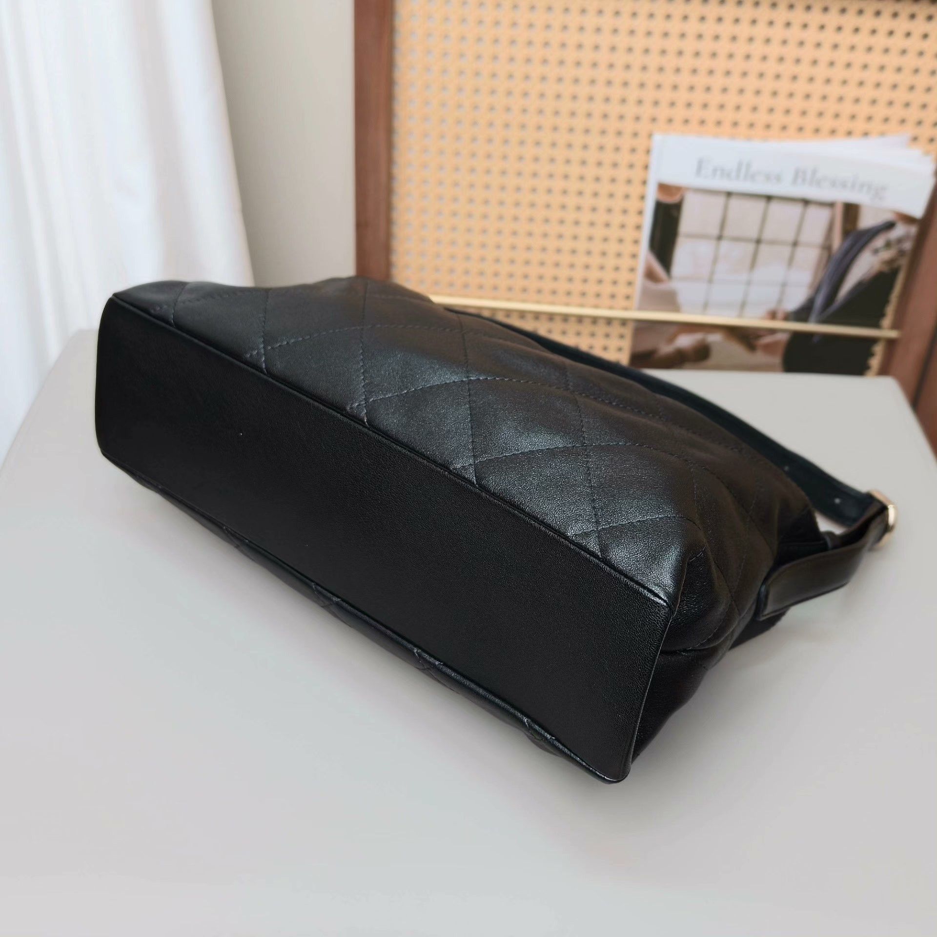 Chanel Pre-loved Bag Very good condition Size ONE SIZE - 4 Thumbnail