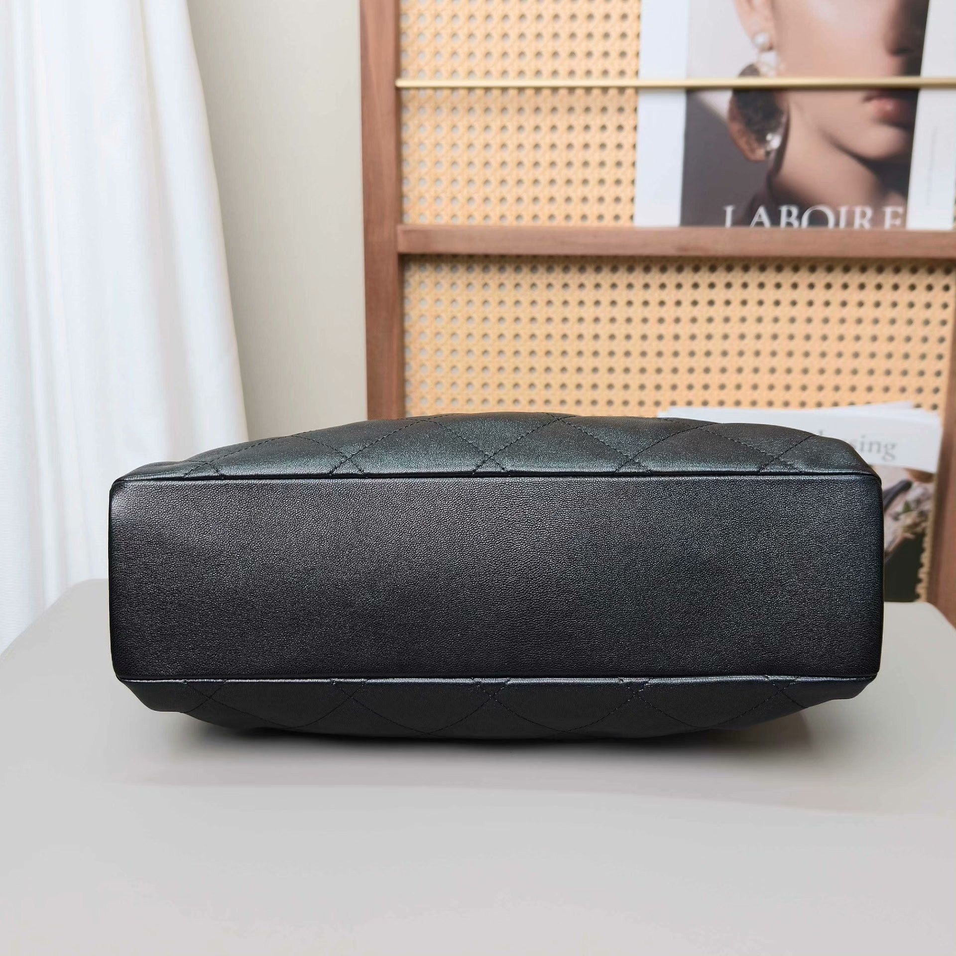 Chanel Pre-loved Bag Very good condition Size ONE SIZE - 5 Thumbnail