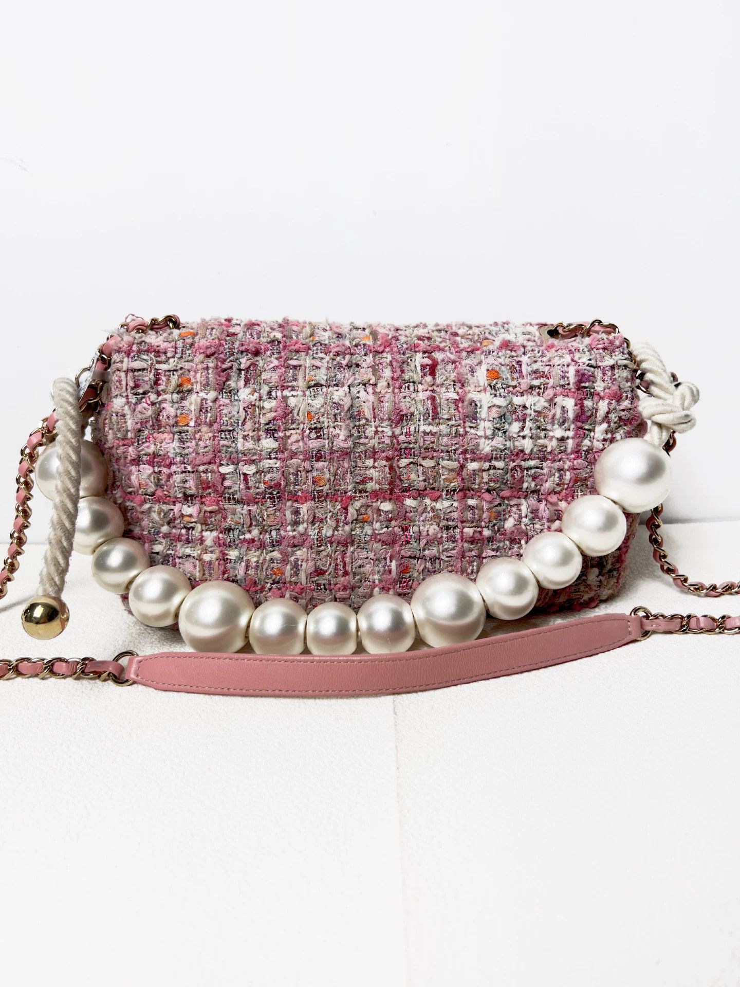 Chanel Pre-loved Bag Very good condition Size ONE SIZE - 2 Thumbnail