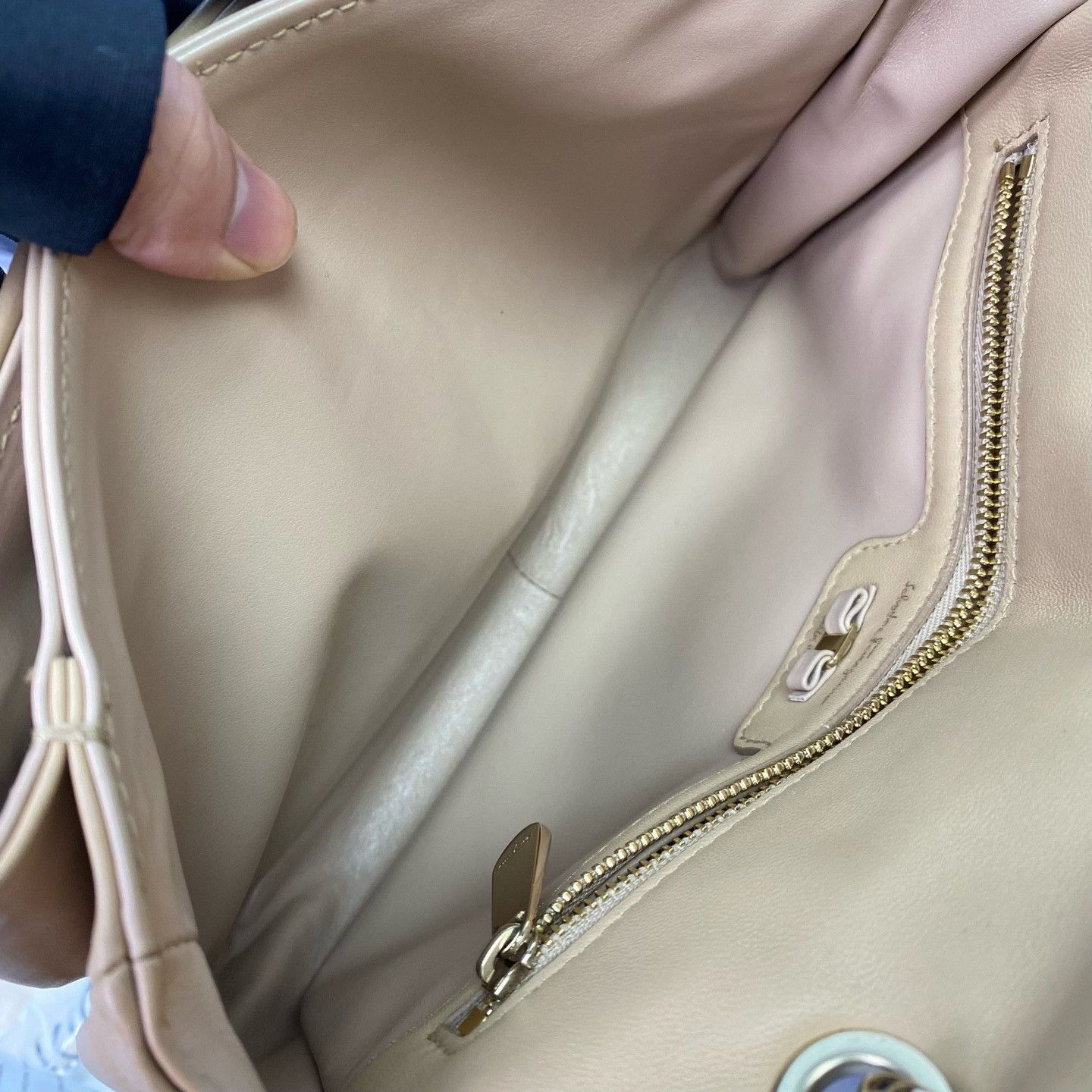 Salvatore Ferragamo Pre-loved Bag Very good condition Size ONE SIZE - 3 Thumbnail