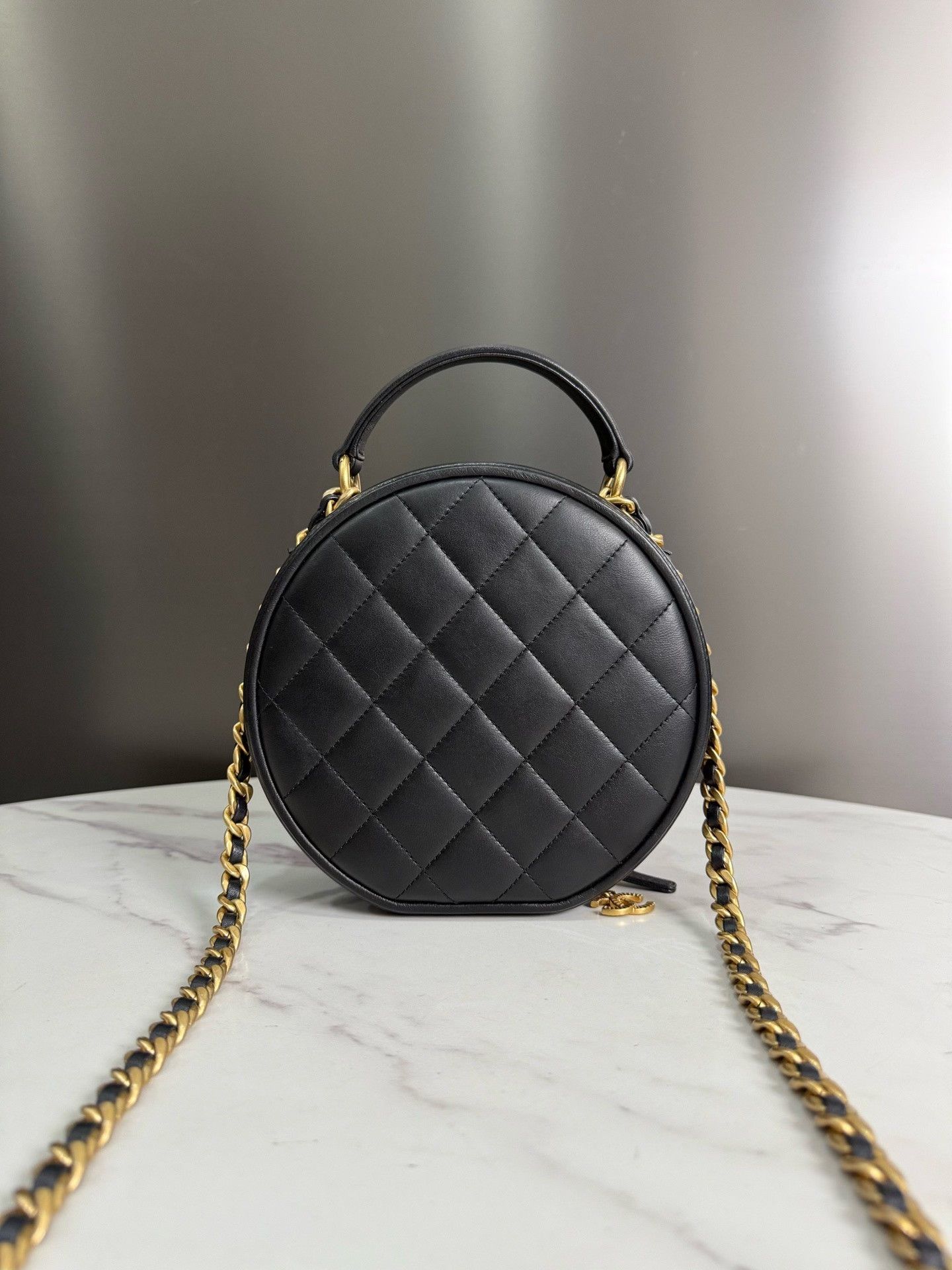 Chanel Pre-loved Bag Very good condition Size ONE SIZE - 3 Thumbnail