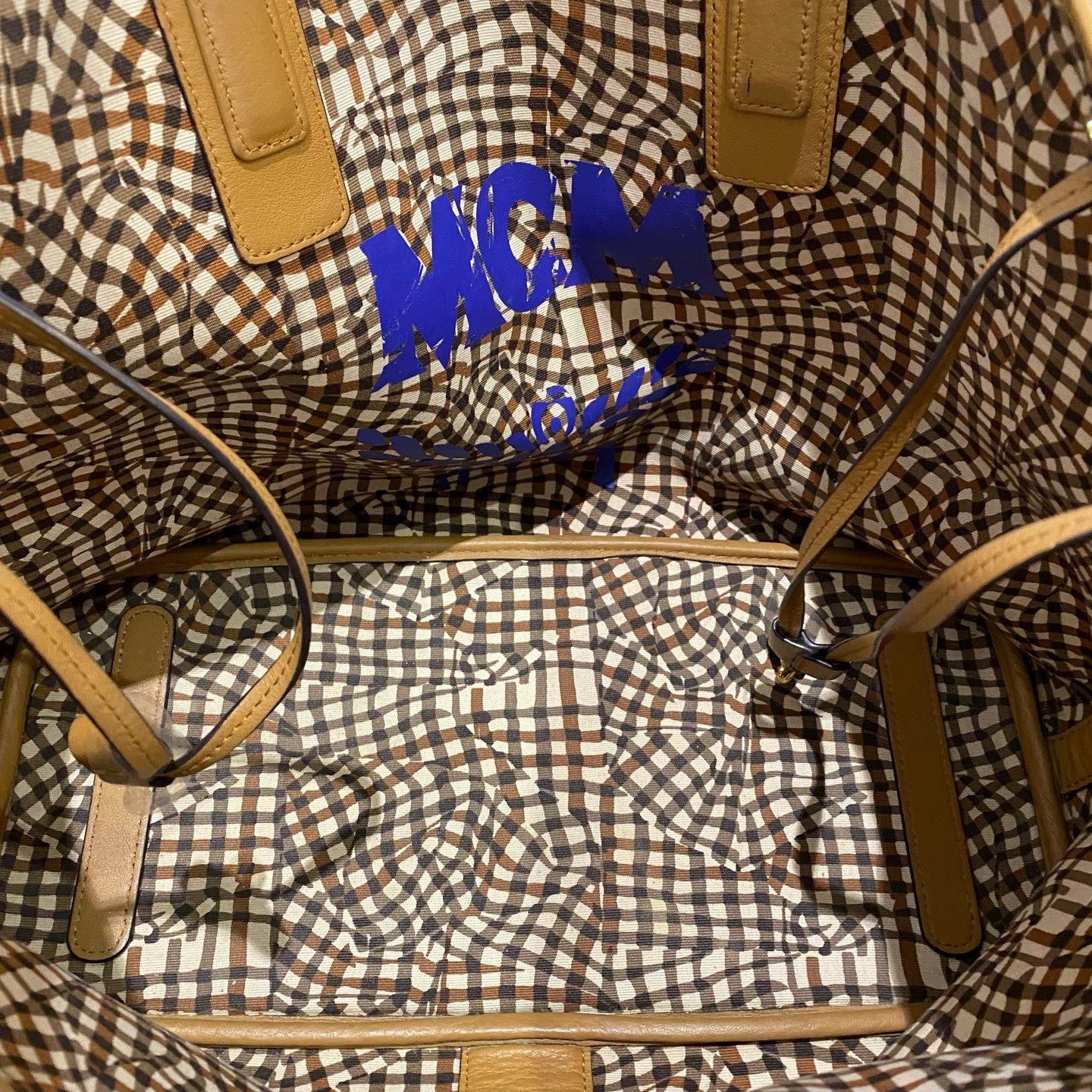 MCM Pre-loved Bag Very good condition Size ONE SIZE - 5 Thumbnail