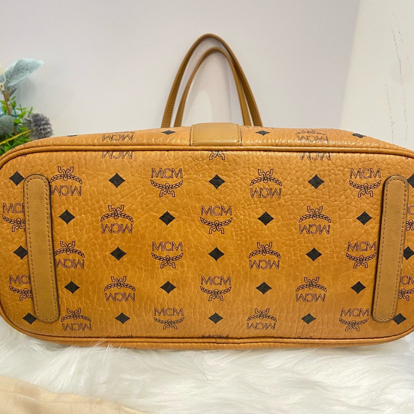 MCM Pre-loved Bag Very good condition Size ONE SIZE - 4 Thumbnail