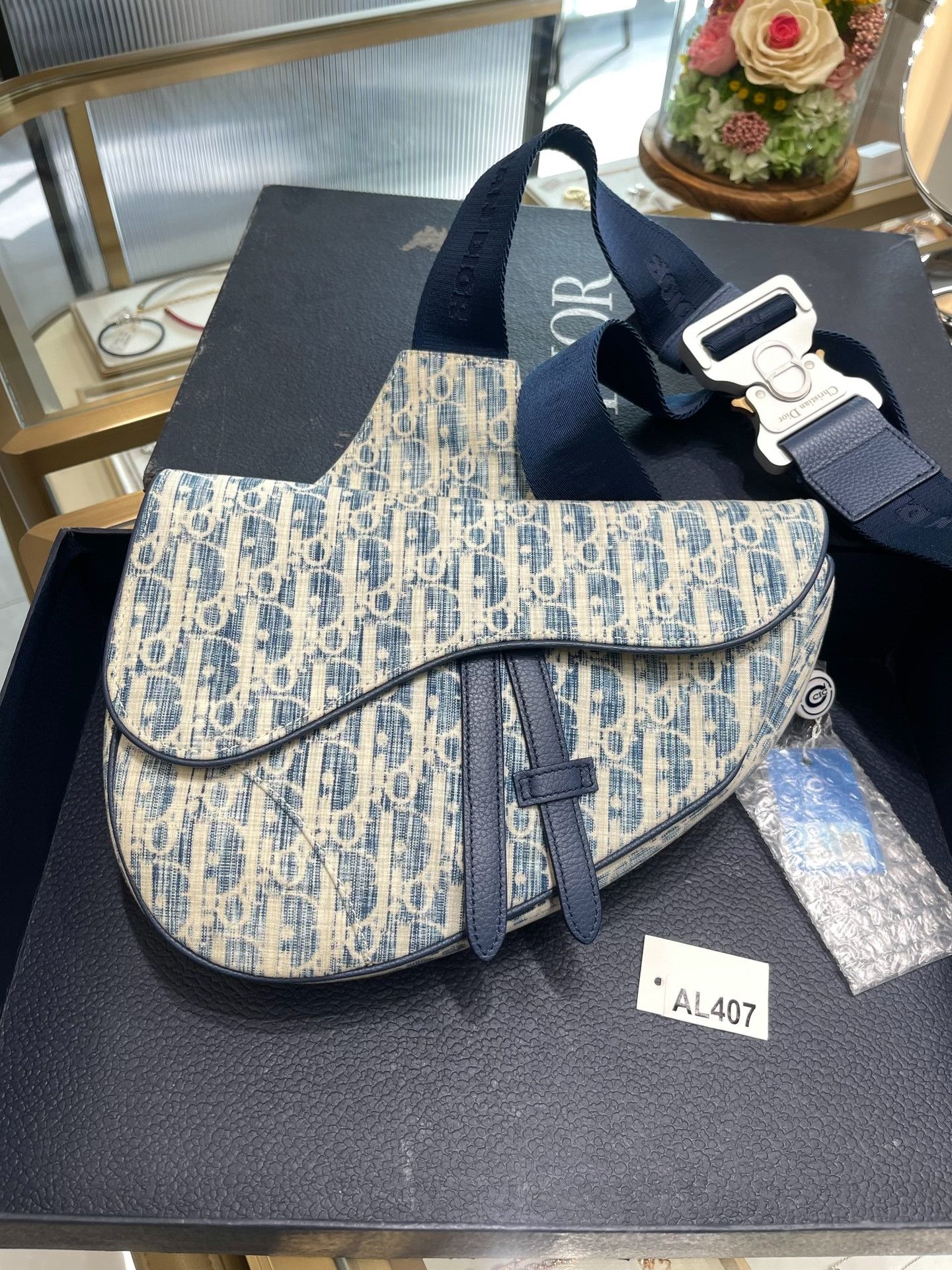 Dior Pre-loved Bag Very good condition Size ONE SIZE - 2 Thumbnail