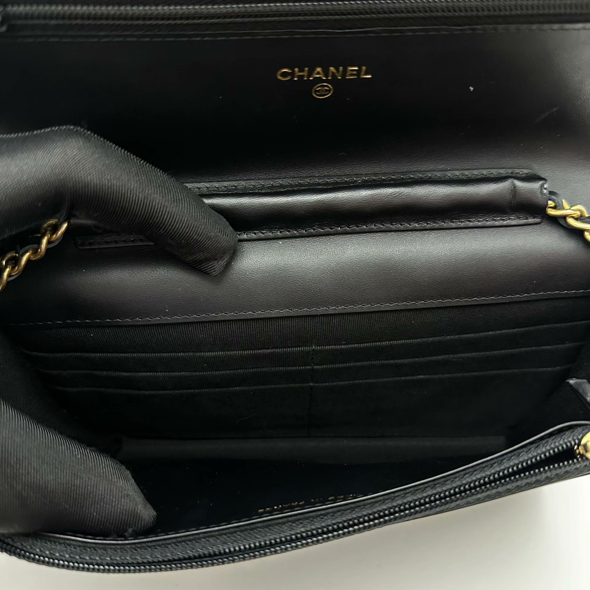 Chanel Pre-loved Bag Very good condition Size ONE SIZE - 6 Thumbnail