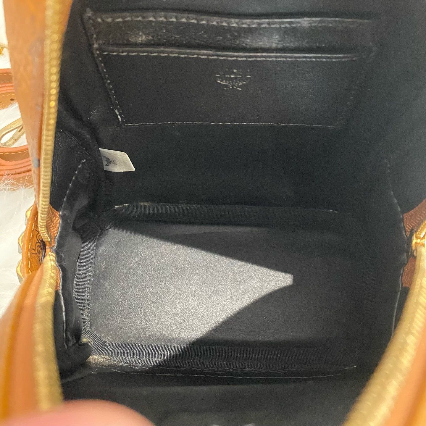 MCM Pre-loved Bag Very good condition Size ONE SIZE - 7 Thumbnail