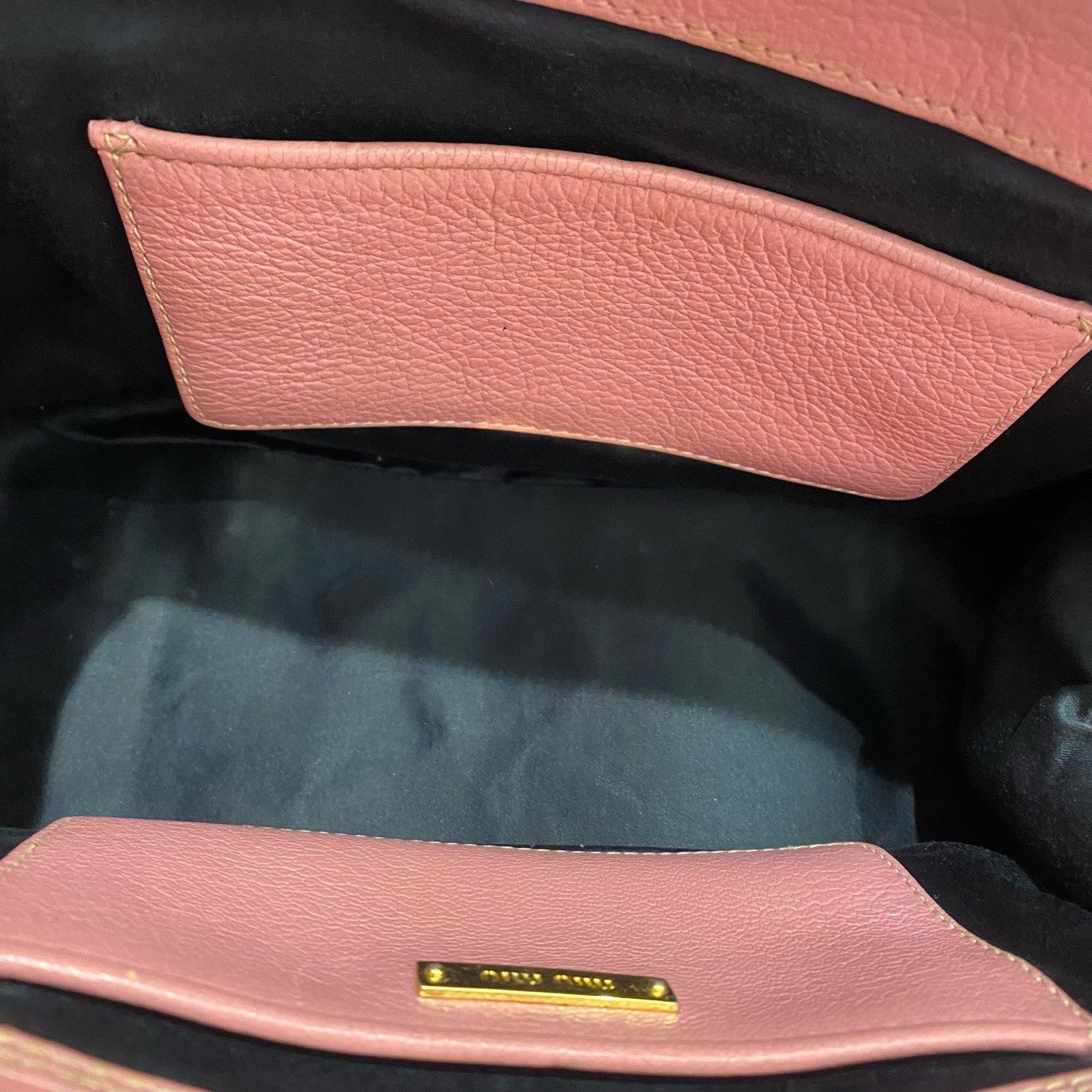 Miu Miu Pre-loved Bag Very good condition Size ONE SIZE - 8 Thumbnail