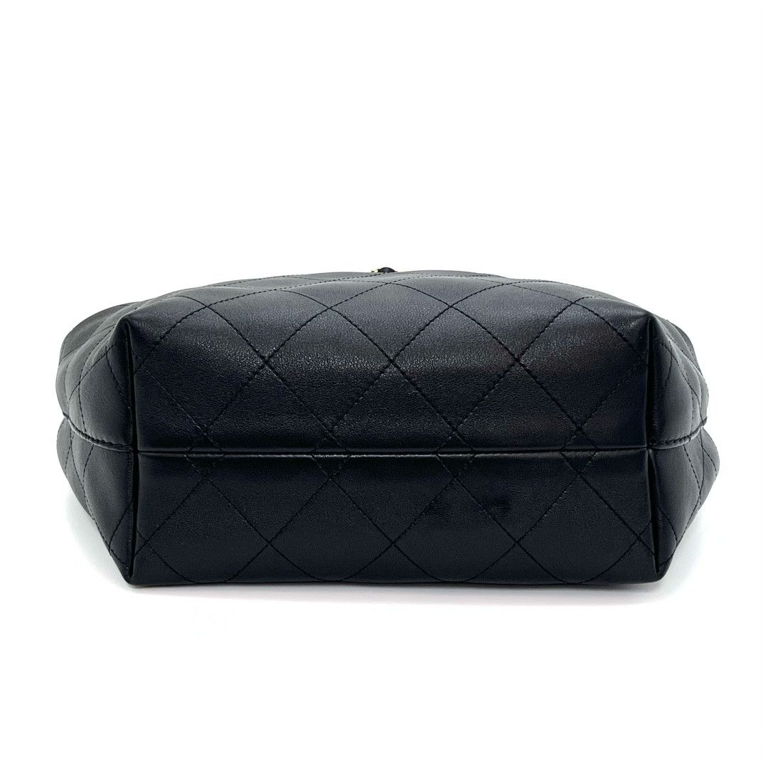 Chanel Pre-loved Bag Very good condition Size ONE SIZE - 5 Thumbnail