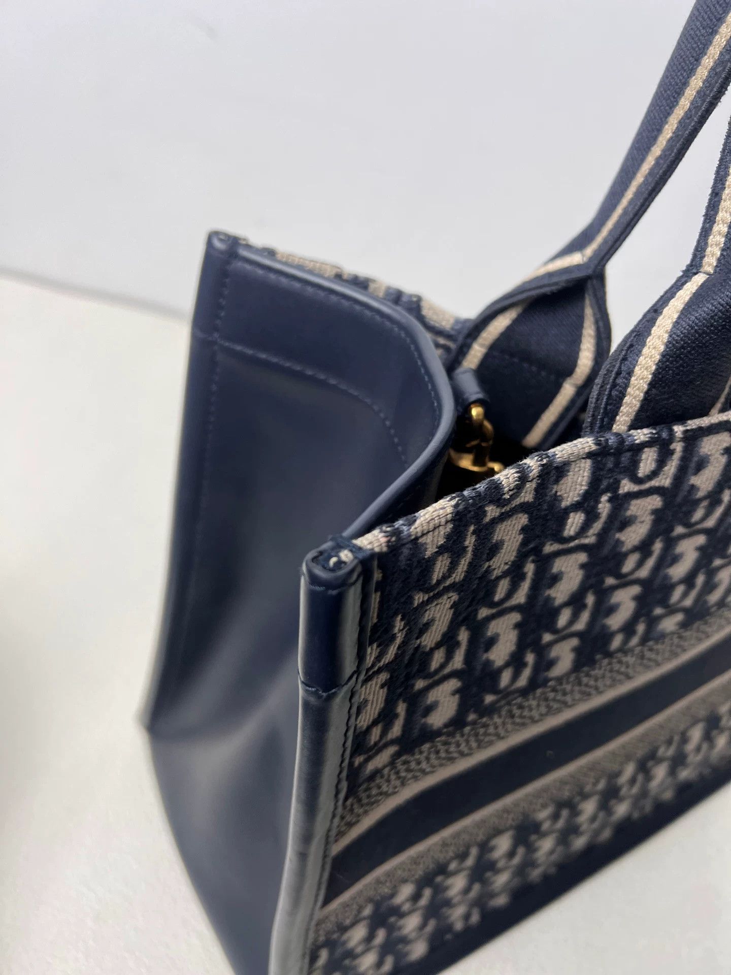 Dior Pre-loved Bag Very good condition Size ONE SIZE - 8 Thumbnail